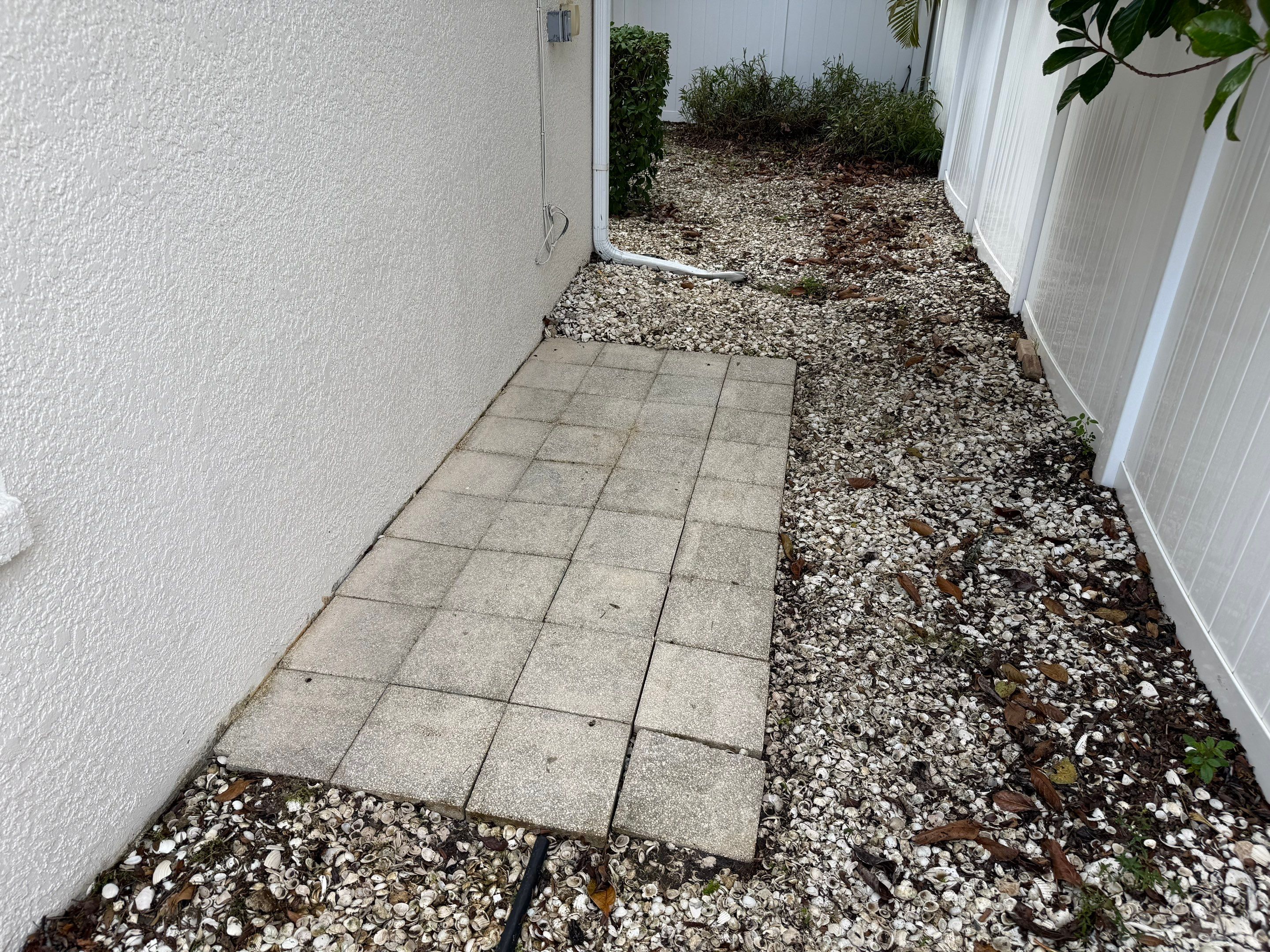 Patio, Vinyl Fence, & Partial House Wash in Creekside, Parrish, FL | Sunshine AquaWash by Sunshine AquaWash