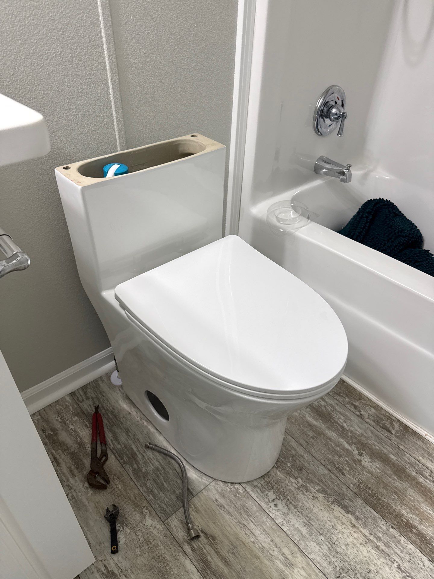 One Piece toilet install by Elite Trade Services LLC
