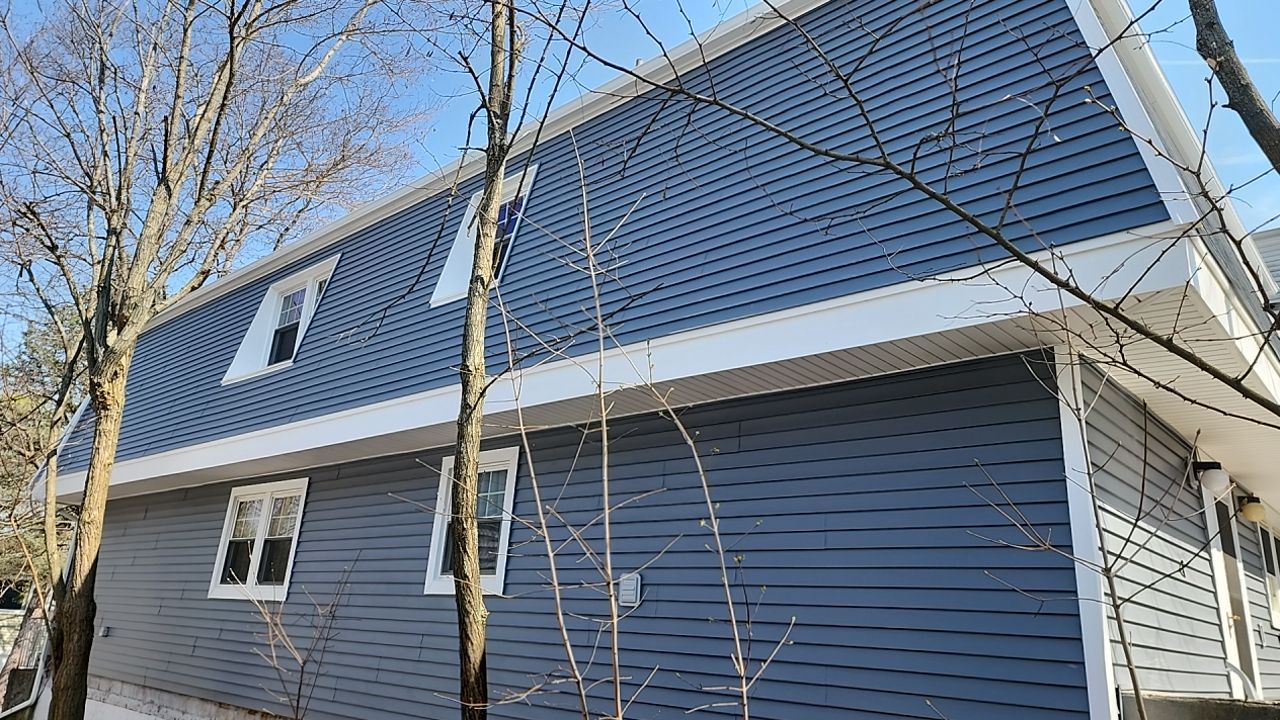 Vinyl siding project by UBrothers Construction