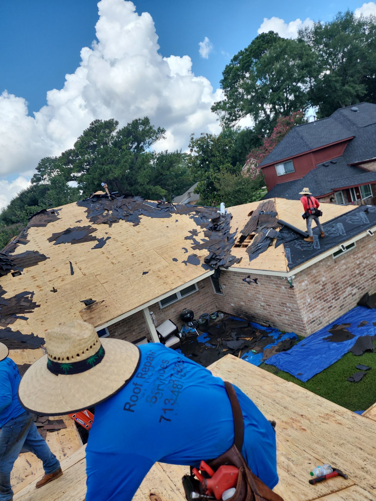 Residential Roofing Installation using Owen's Corning Duration (Lifetime) Shingles by Roof Repair Company