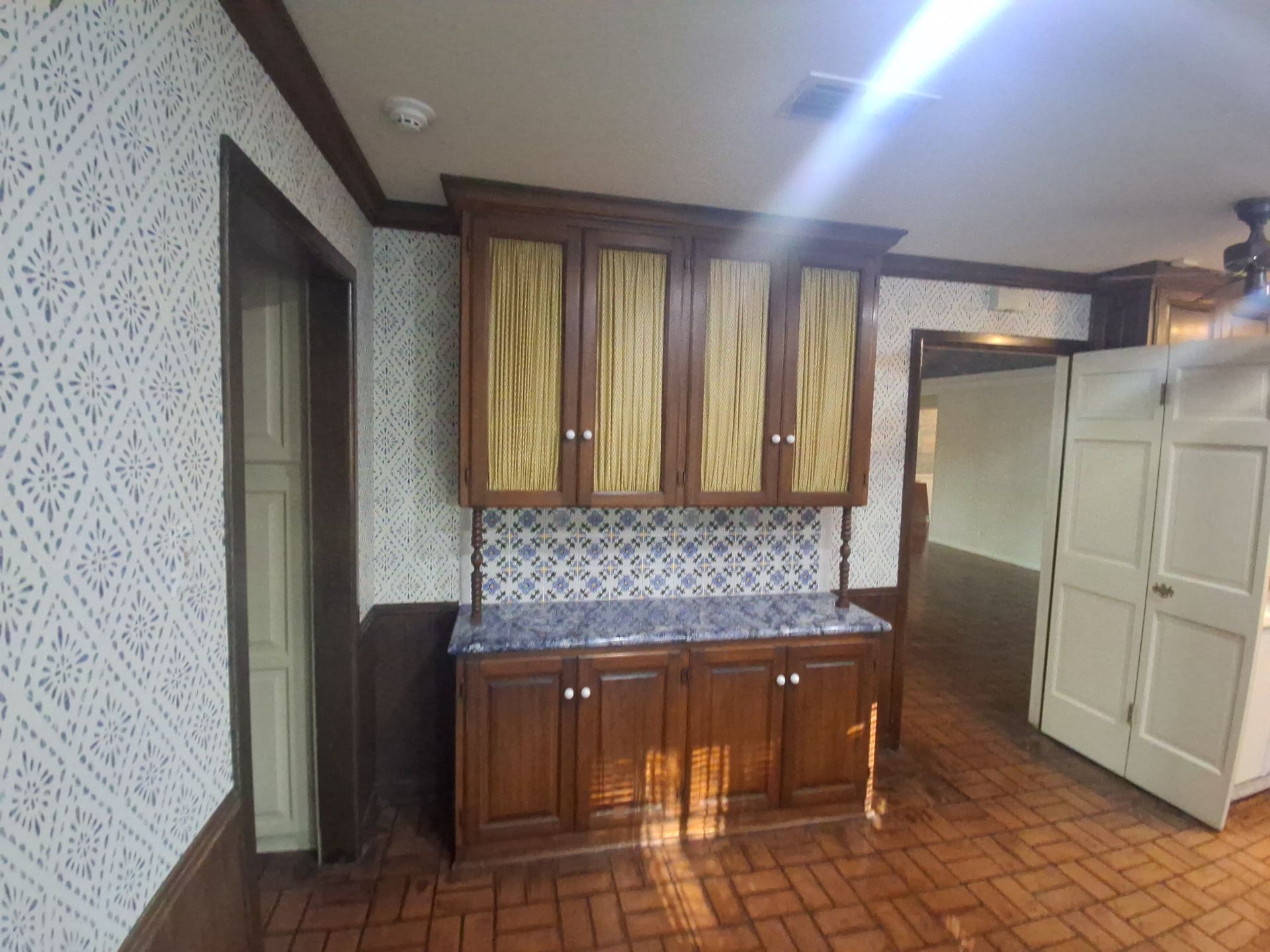 A Brilliant Cabinet Transformation | Tyler TX Quality Coats Painting by Quality Coats Painting