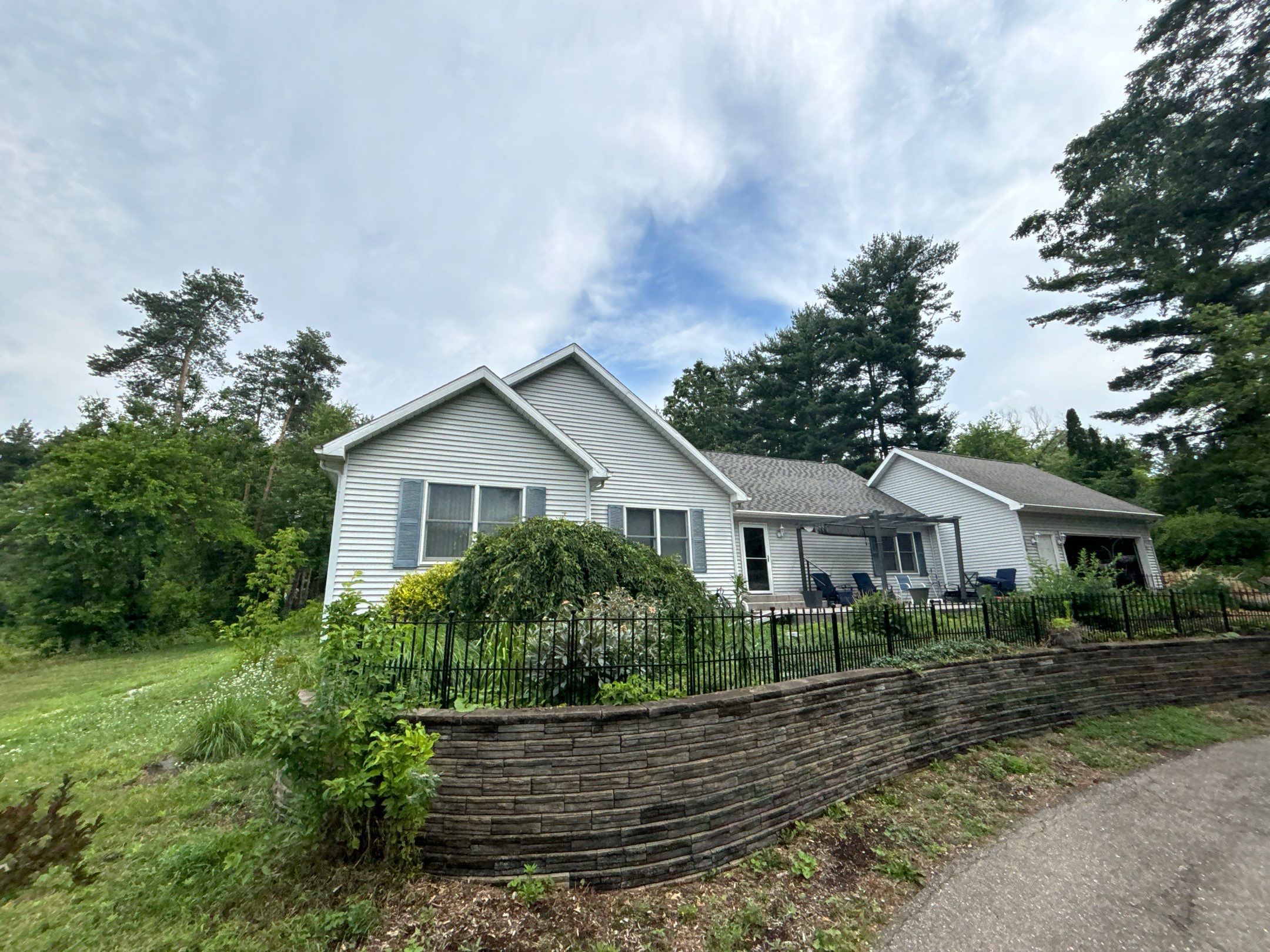 Roof Replacement using CertainTeed Landmark by 180 Contractors