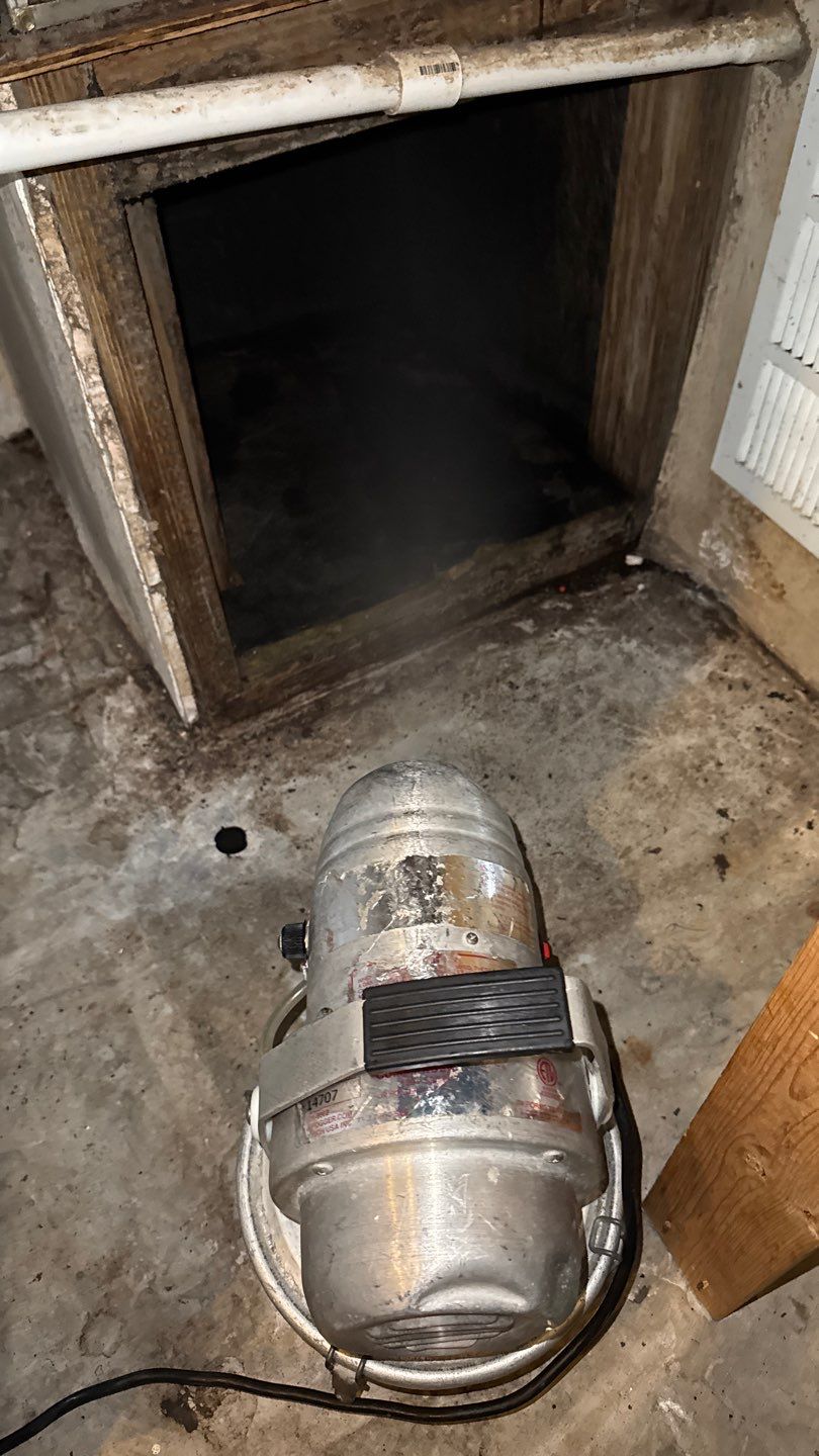 Extremely Dirty Air Duct Cleaning in Fruitland Park by Hygienic Air, Inc