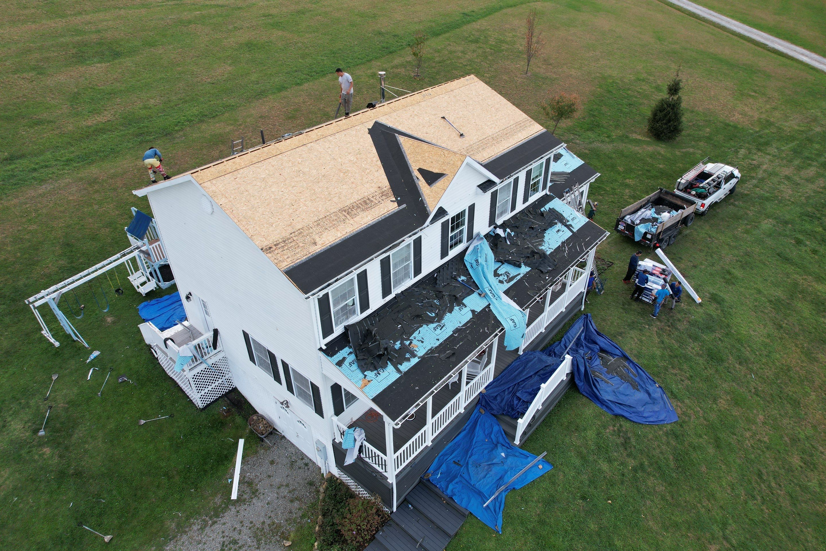 Residential Roofing Installation using GAF Timberline HDZ Charcoal by Rainstoppers Roofing