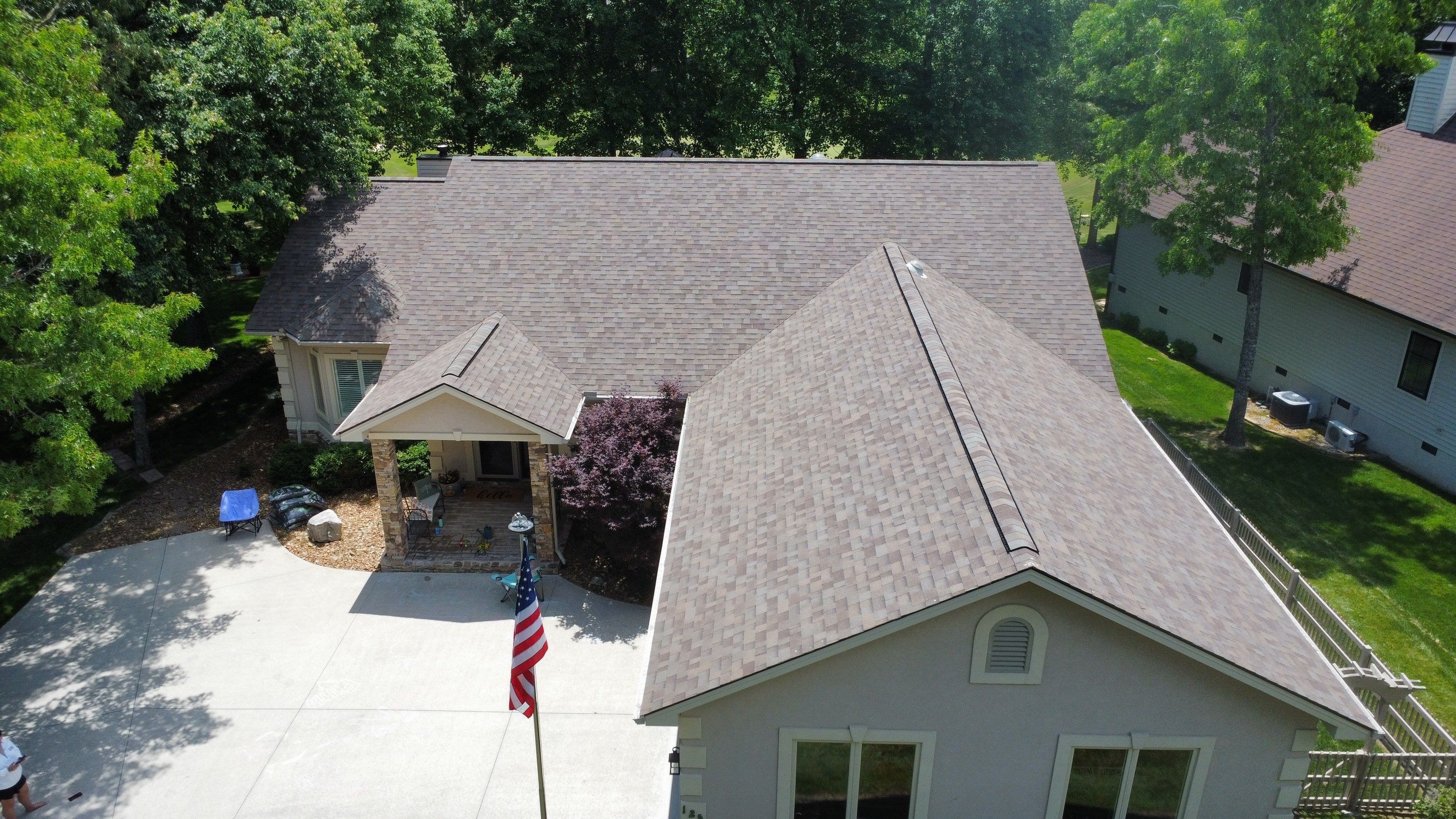 Crossville - Malarkey Vista by Undersun Roofing 