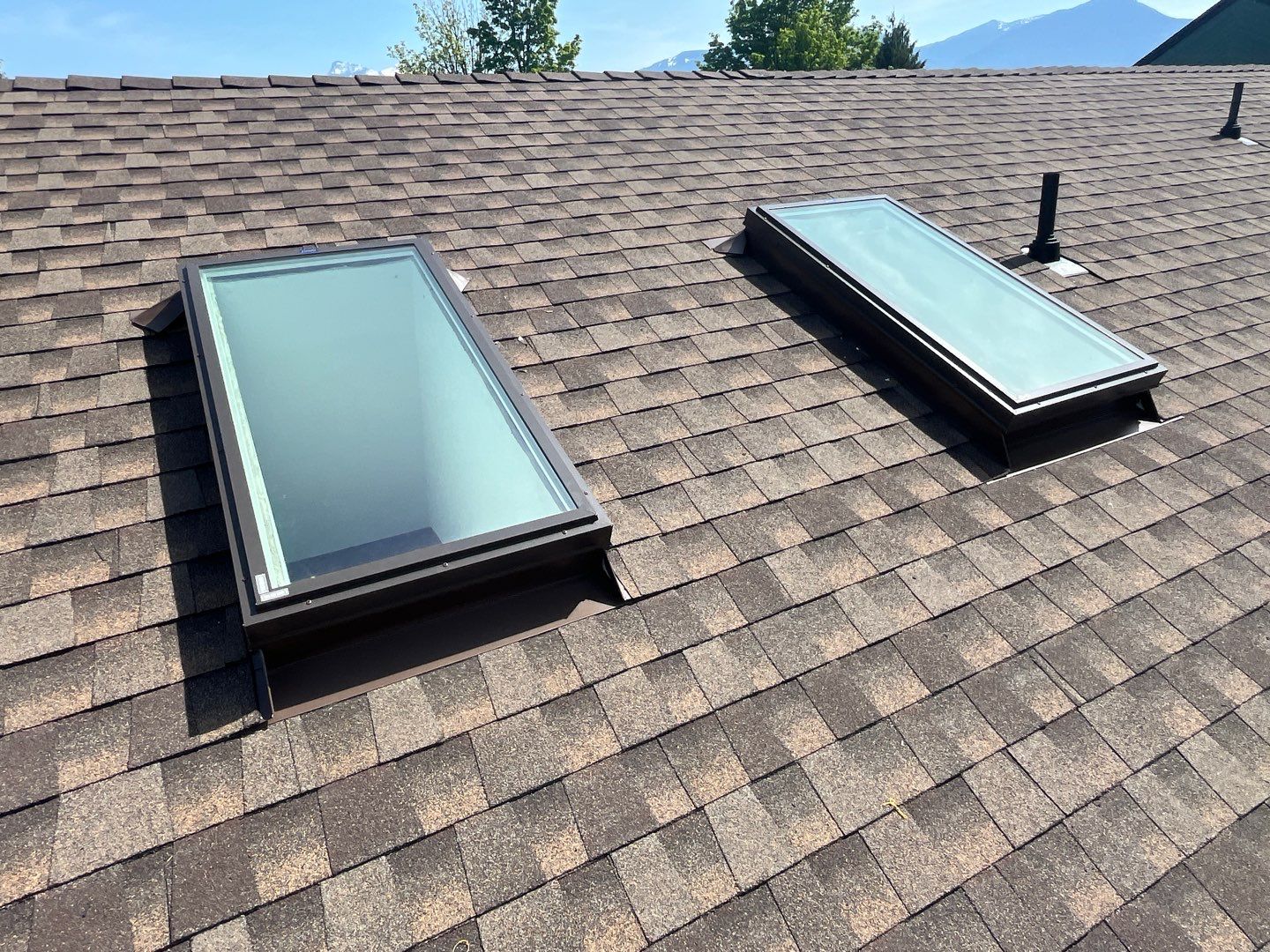 Residential Re-Roof using Timberline HDZ Barkwood by Top Notch Roofing Inc