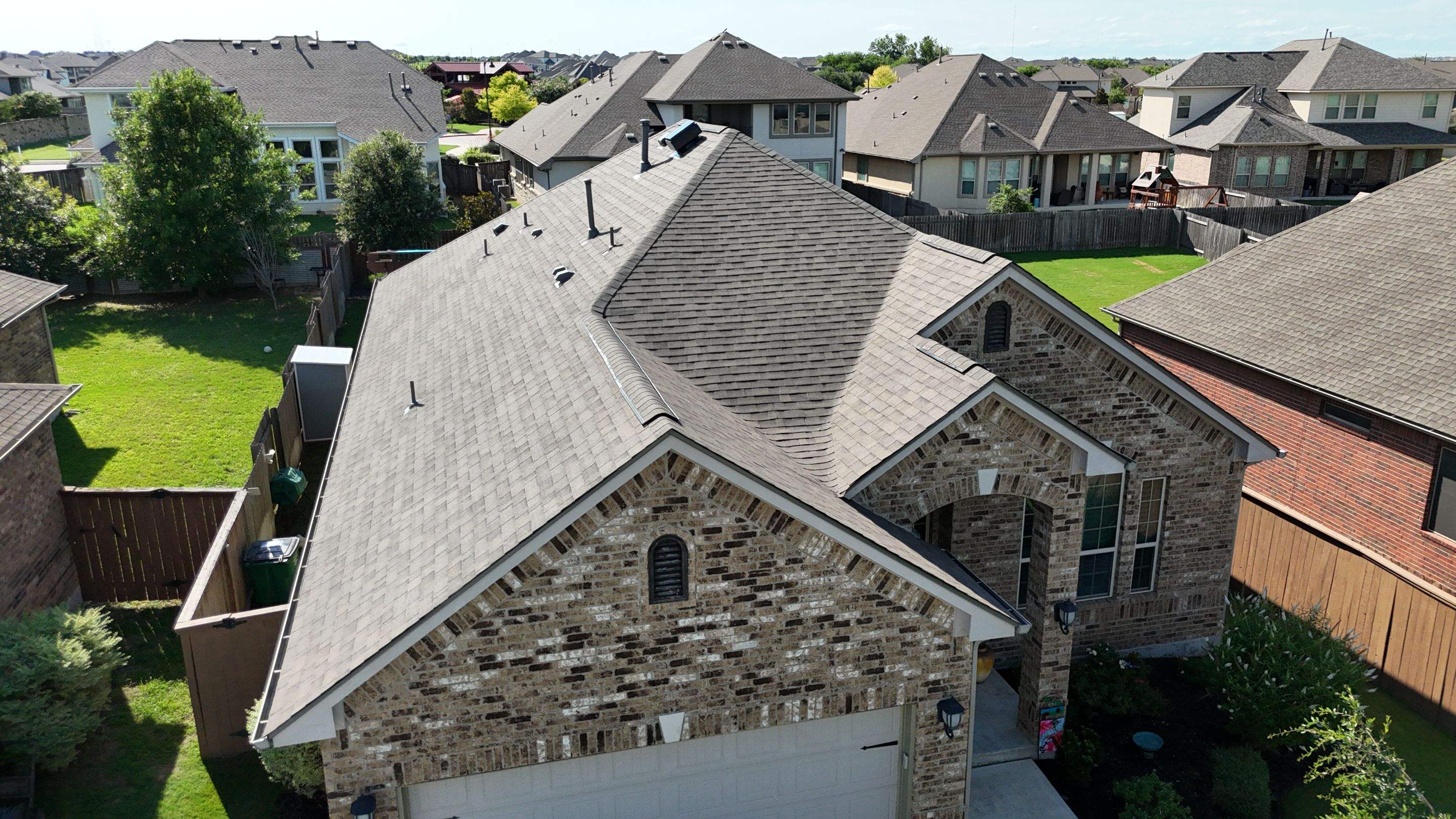 Weathered Wood - Malarkey Vista by RoofsOnly.com