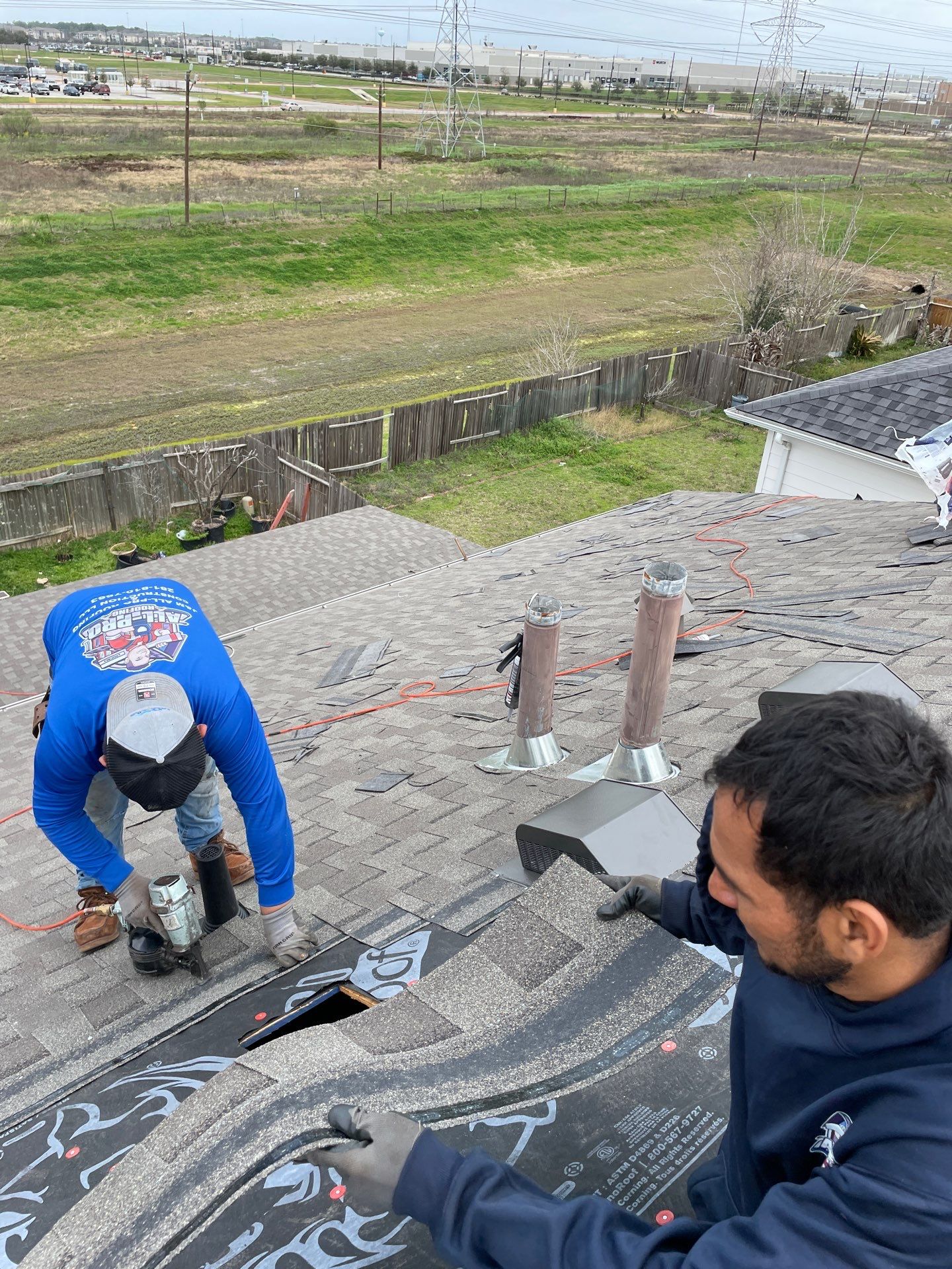 Residential Roofing Installation using Owen's Corning Duration (Lifetime) Shingles by Roof Repair Company