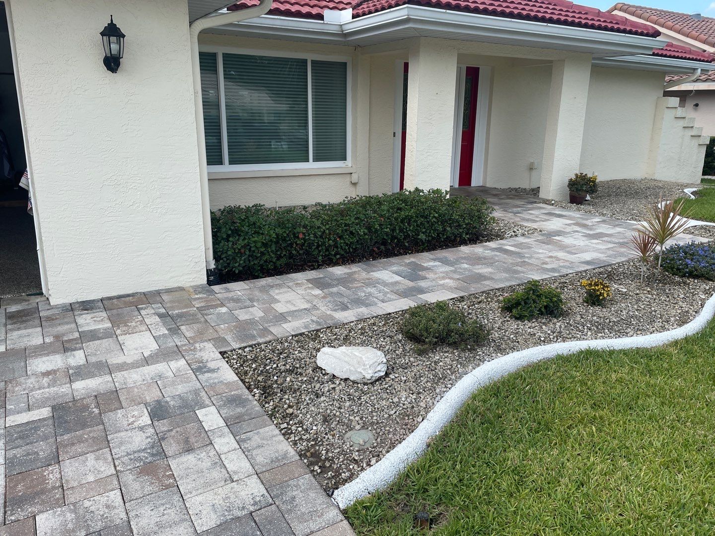 Paver Cleaning and Sealing in Sun City Center by Supreme Paver Experts