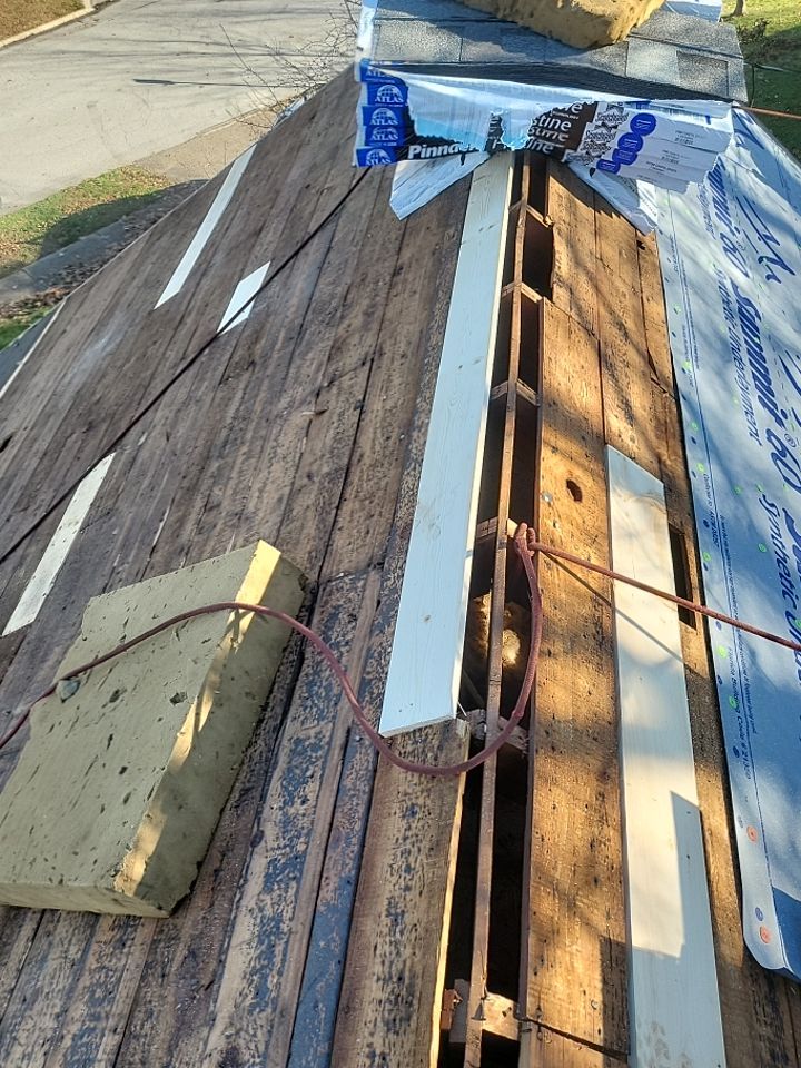 ATLAS PINNACLE COLOR: COASTAL GRANITE DRIP EDGE: BLACK by Eagle Eye Roofing