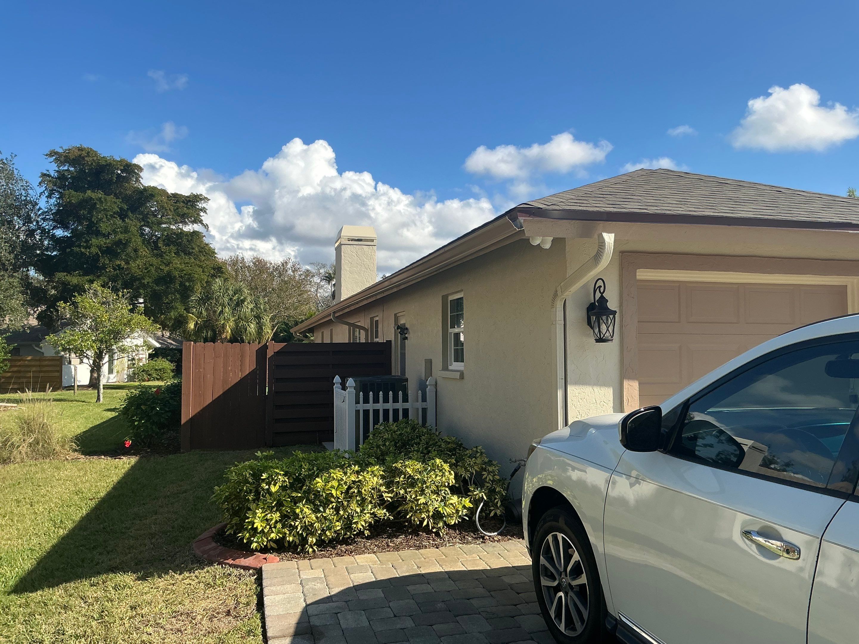 Seamless Gutter Replacement for Sarasota's homes by Gutter Professors