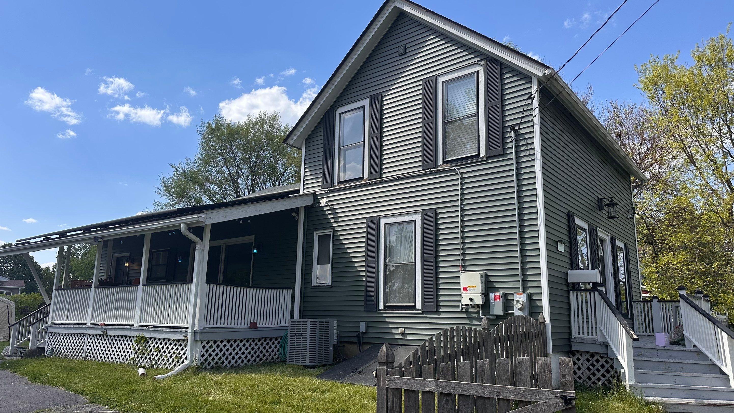 Vinyl Siding Replacement and Exterior Improvements in McHenry, Illinois by Mr Roof & Remodeling Co
