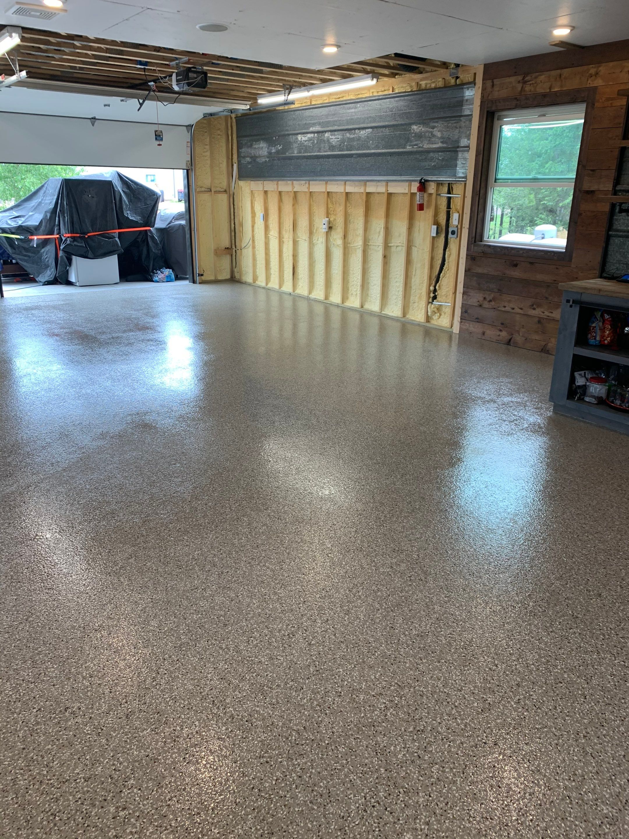 Rae’s Creek 1/4” by Granite Garage Floors