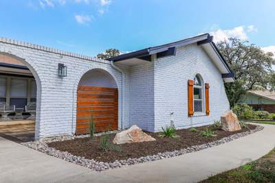 Front Paver Patio, Laredo Rock & Xeriscape Beds | Hollywood Park, San Antonio TX