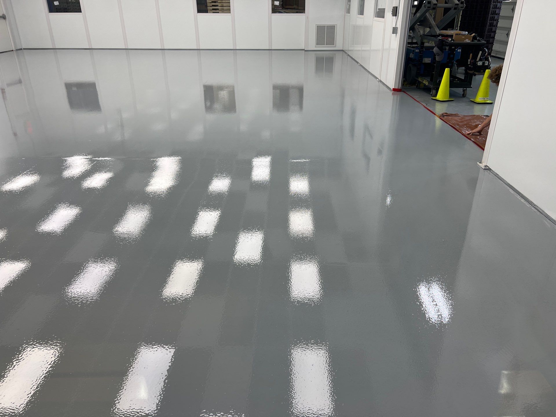 Precision ESD Epoxy Floor Installation – 1,800 Sq. Ft. Industrial Space by Gordon Painting