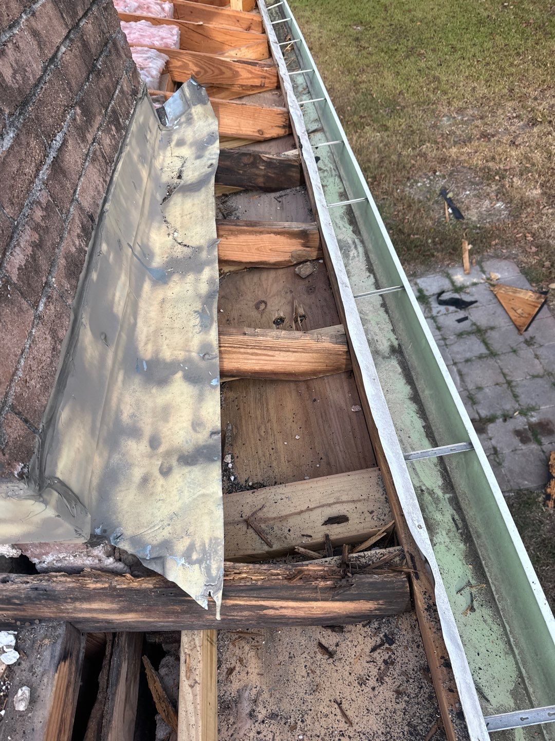 Residential Roofing Installation using Owen's Corning Duration (Lifetime) Shingles by Roof Repair Company