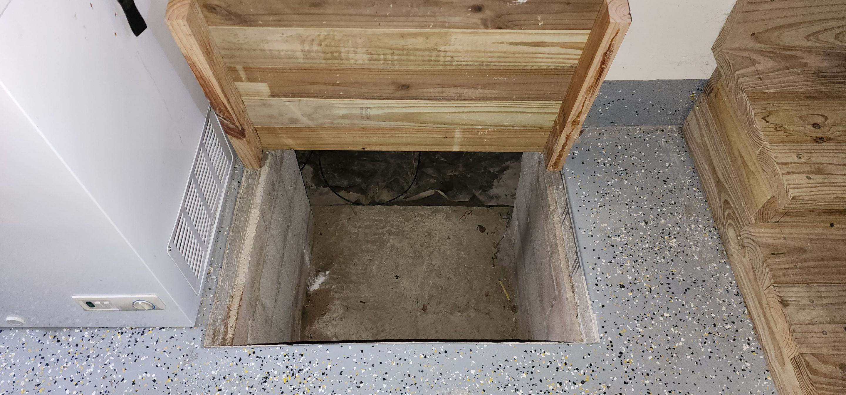 Crawlspace Waterproofing/Encapsulation by Toledo Basement Repair 