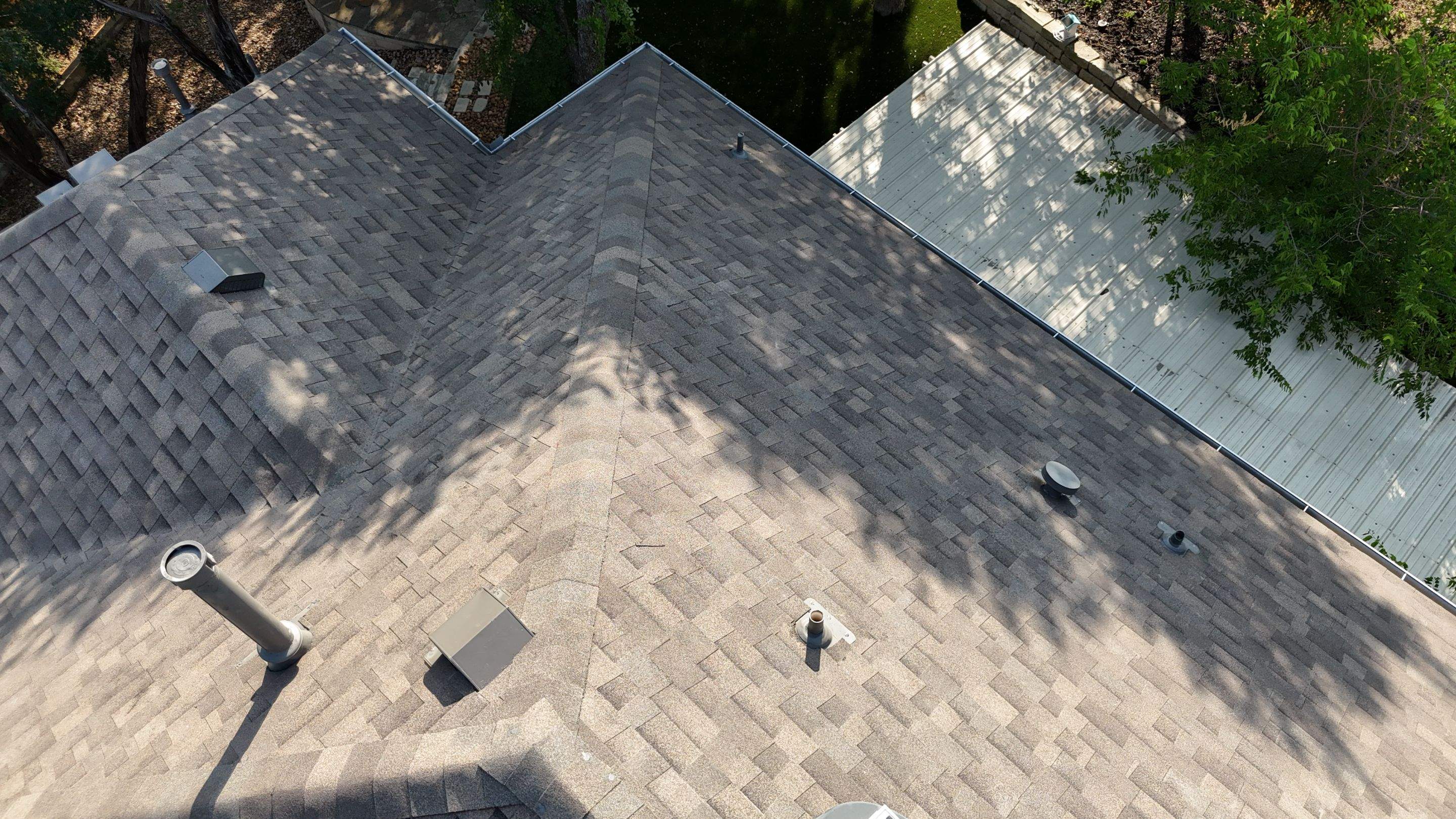 Weathered Wood Plus - Malarkey Highlander by RoofsOnly.com