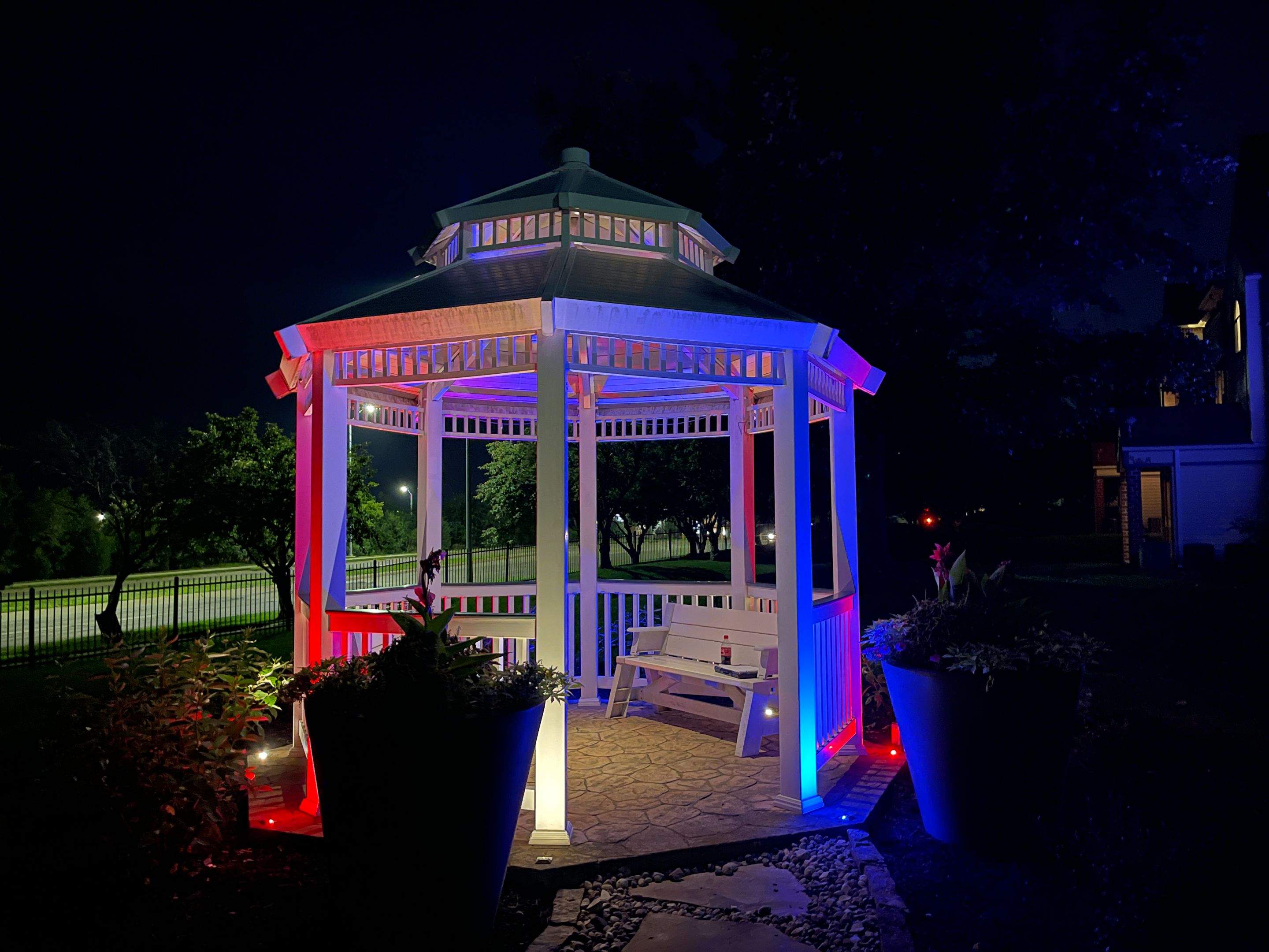 Somerset Apartments by Midwest Lightscaping