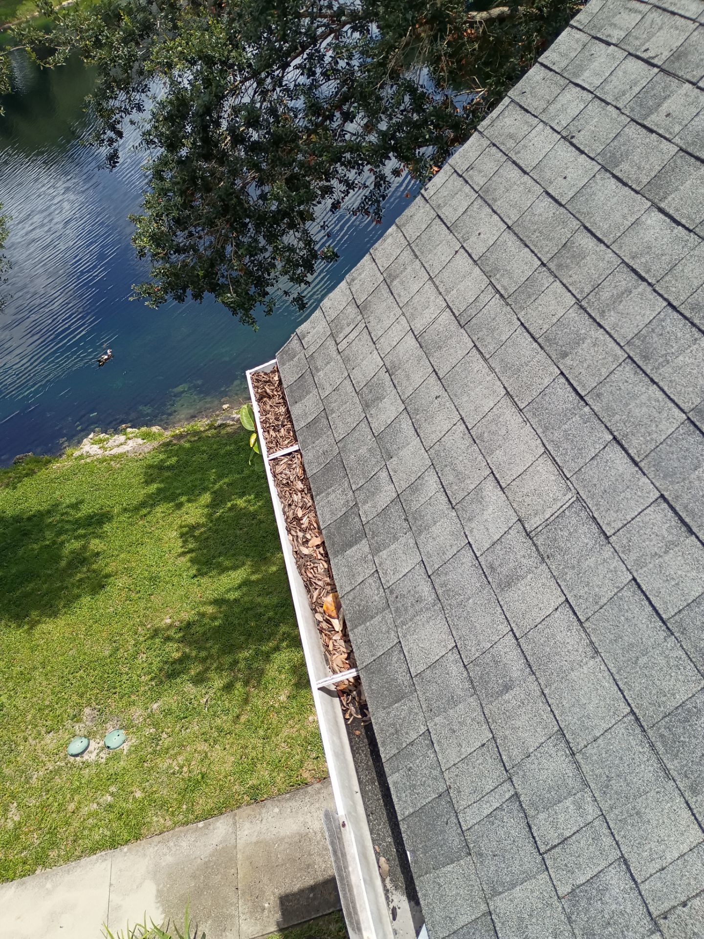 HOA gutter cleaning before