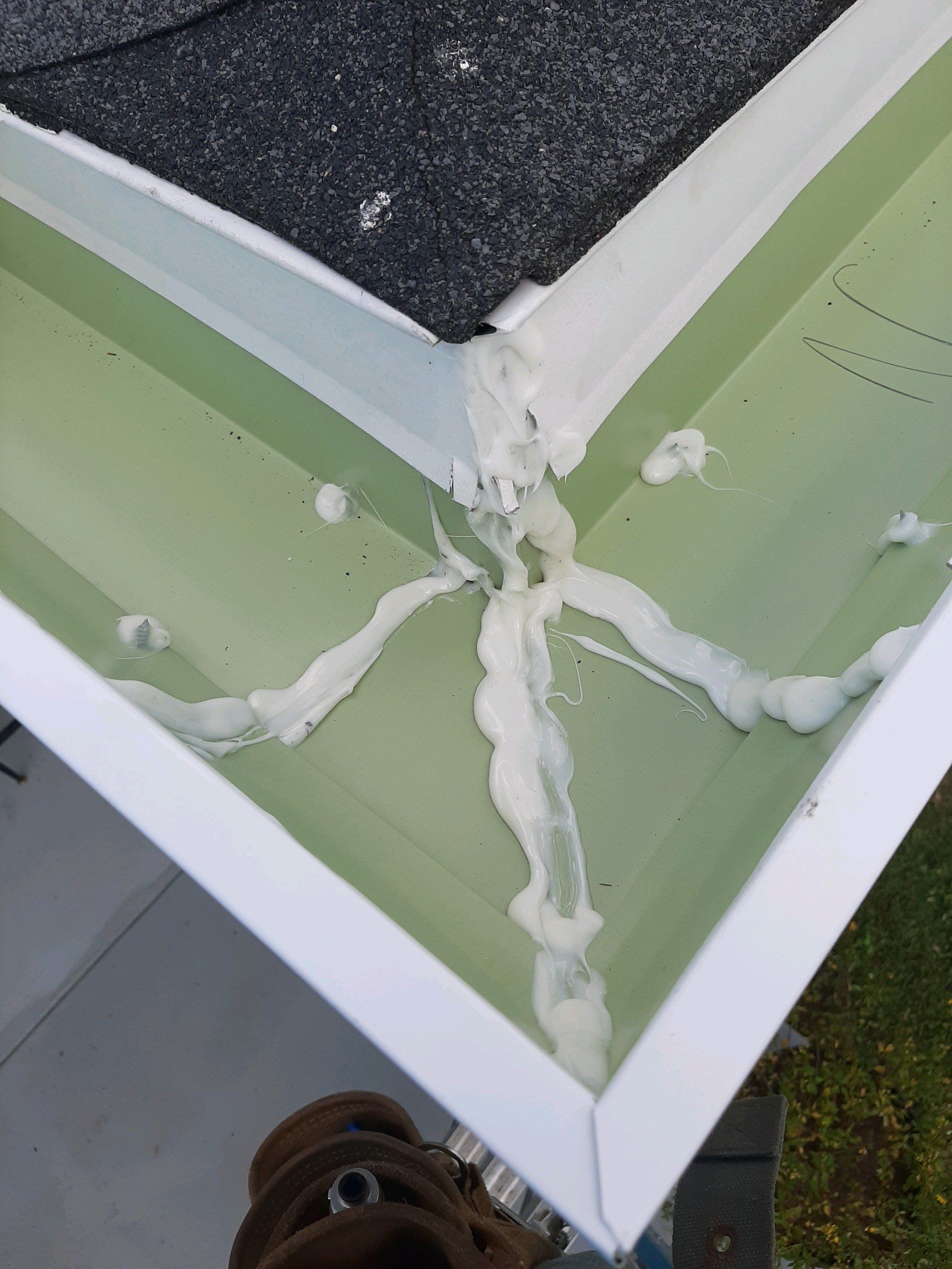Gutter Installation using K-Style Seamless Gutters by Gutter Professors