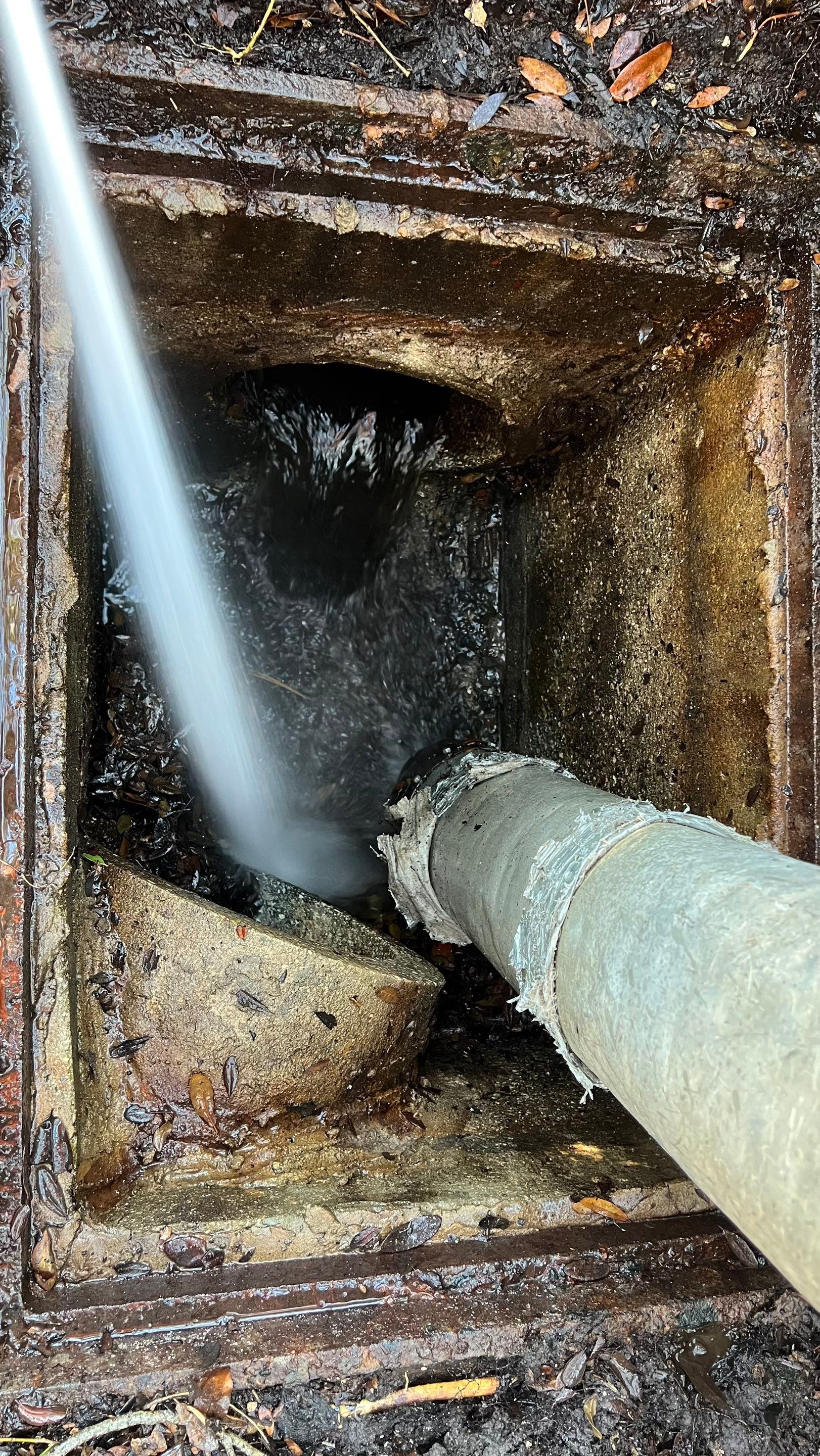 Neighborhood Catch Basin Cleaning by APS Power & Water