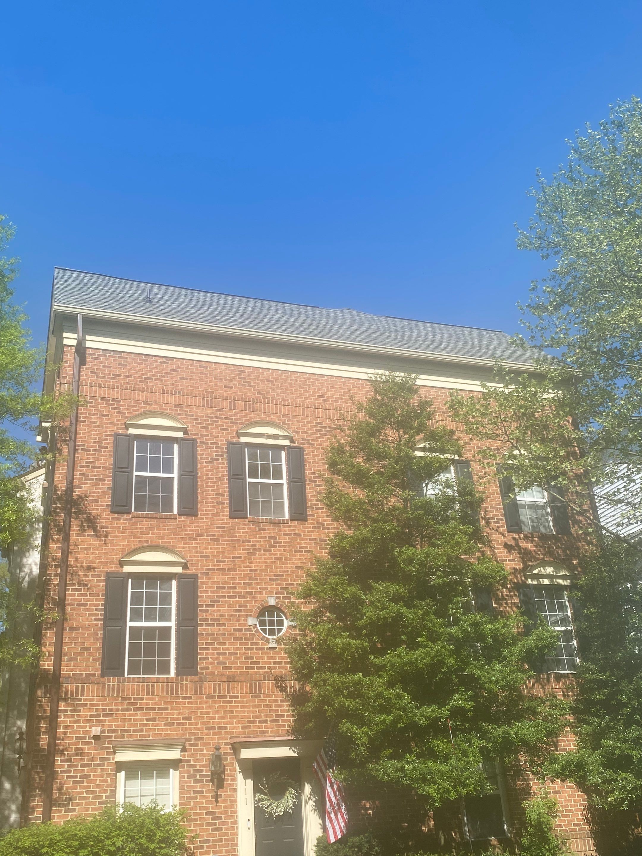 Alexandria: CertainTeed Landmark Pro Designer Shingles in Max Def Georgetown Gray by RM Banning, Inc.