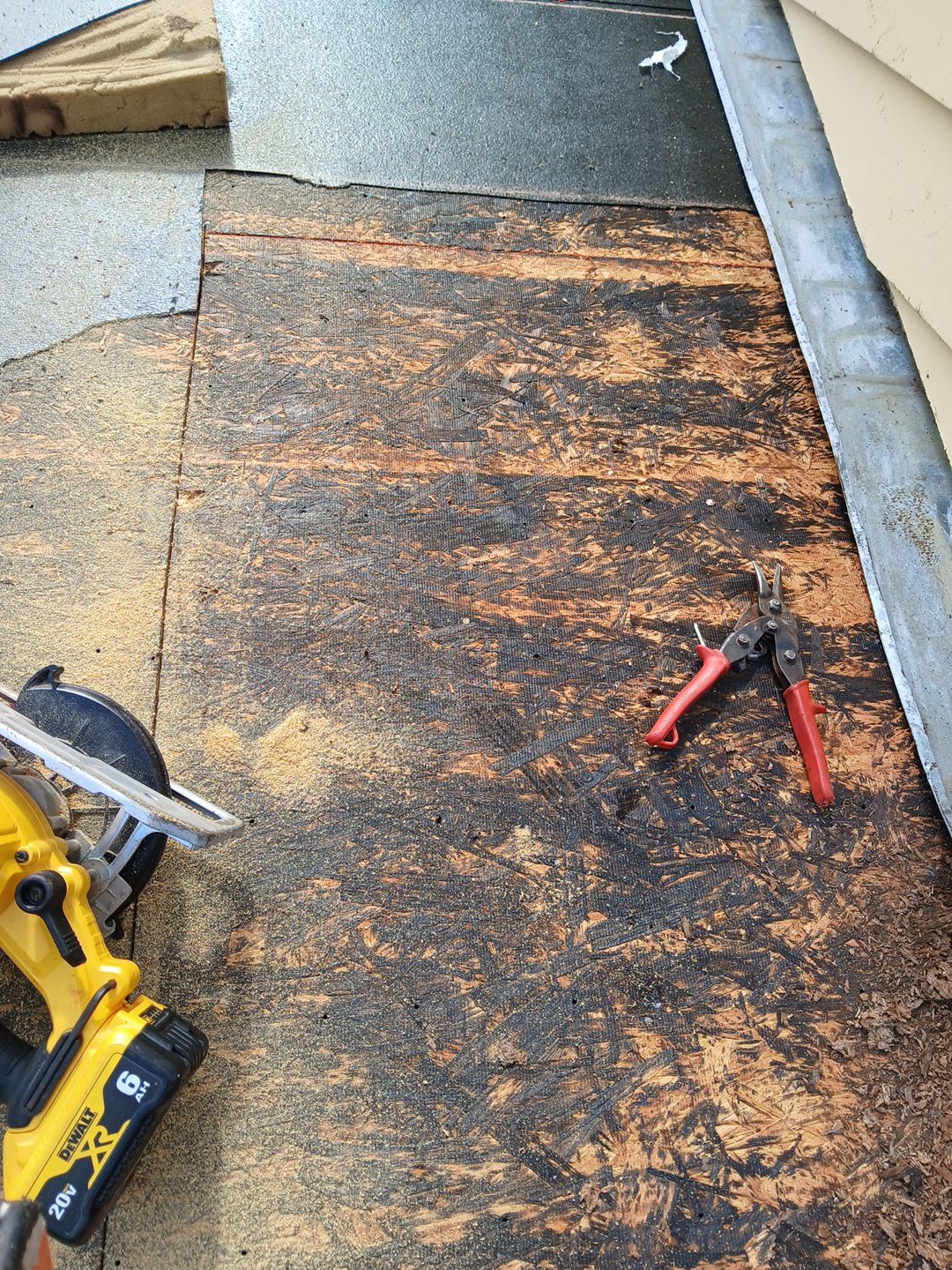 Residential Roofing Installation using Owen's Corning Duration (Lifetime) Shingles by Roof Repair Company