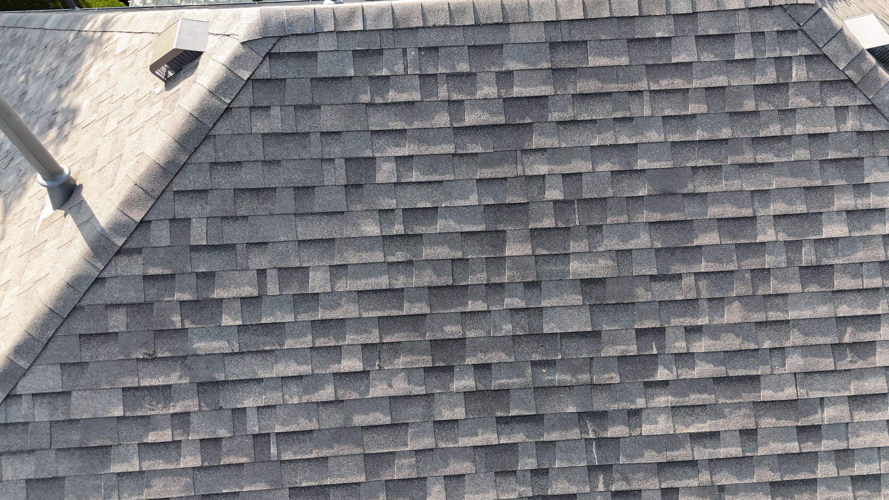 Weathered Wood Plus - Malarkey Highlander by RoofsOnly.com