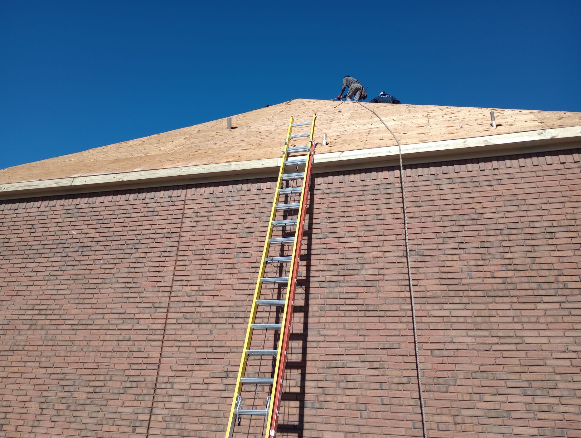 Residential Roofing Installation using Owen's Corning Duration (Lifetime) Shingles by Roof Repair Company