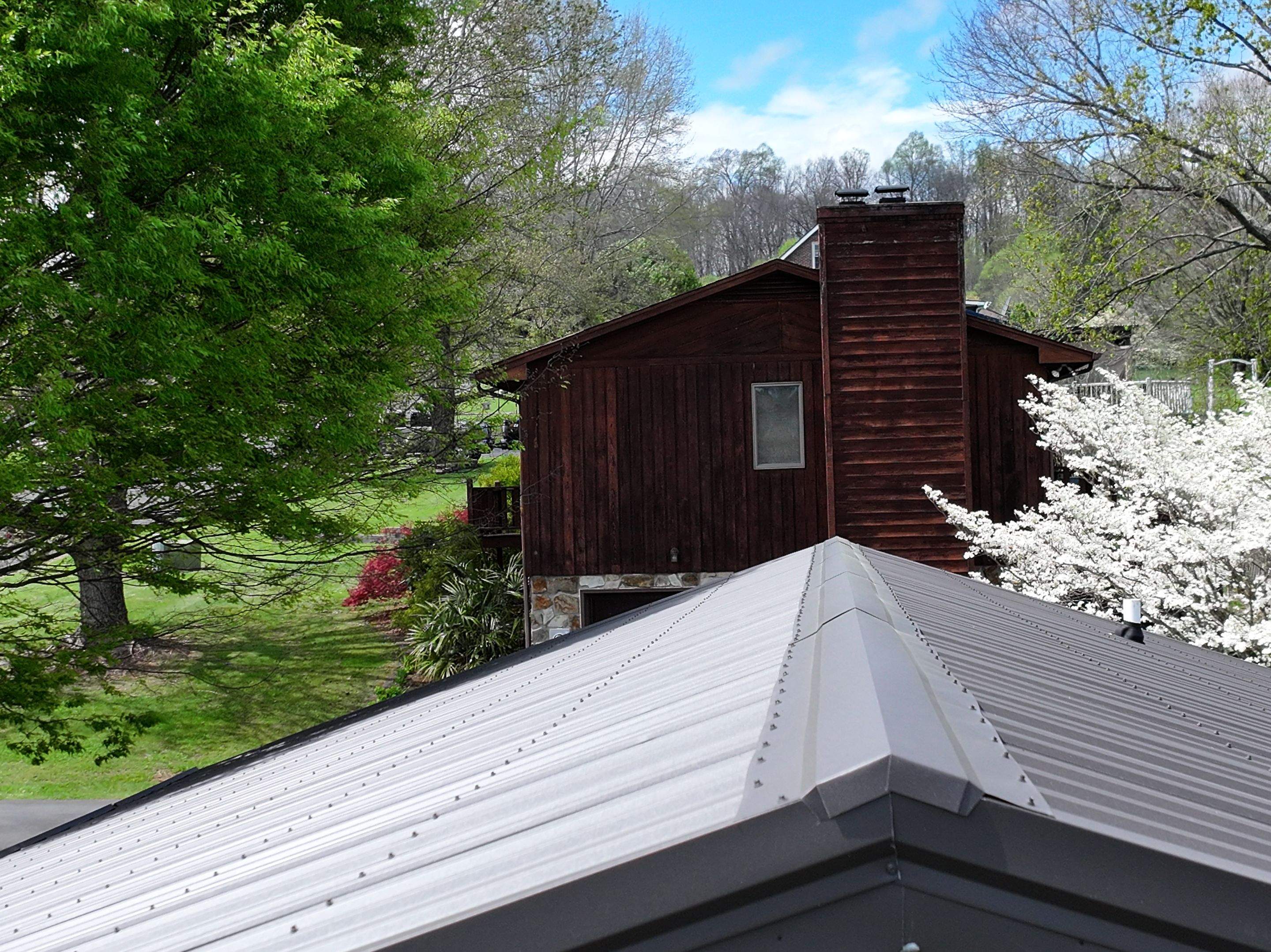 Burrus Residence by Omnia Roofing