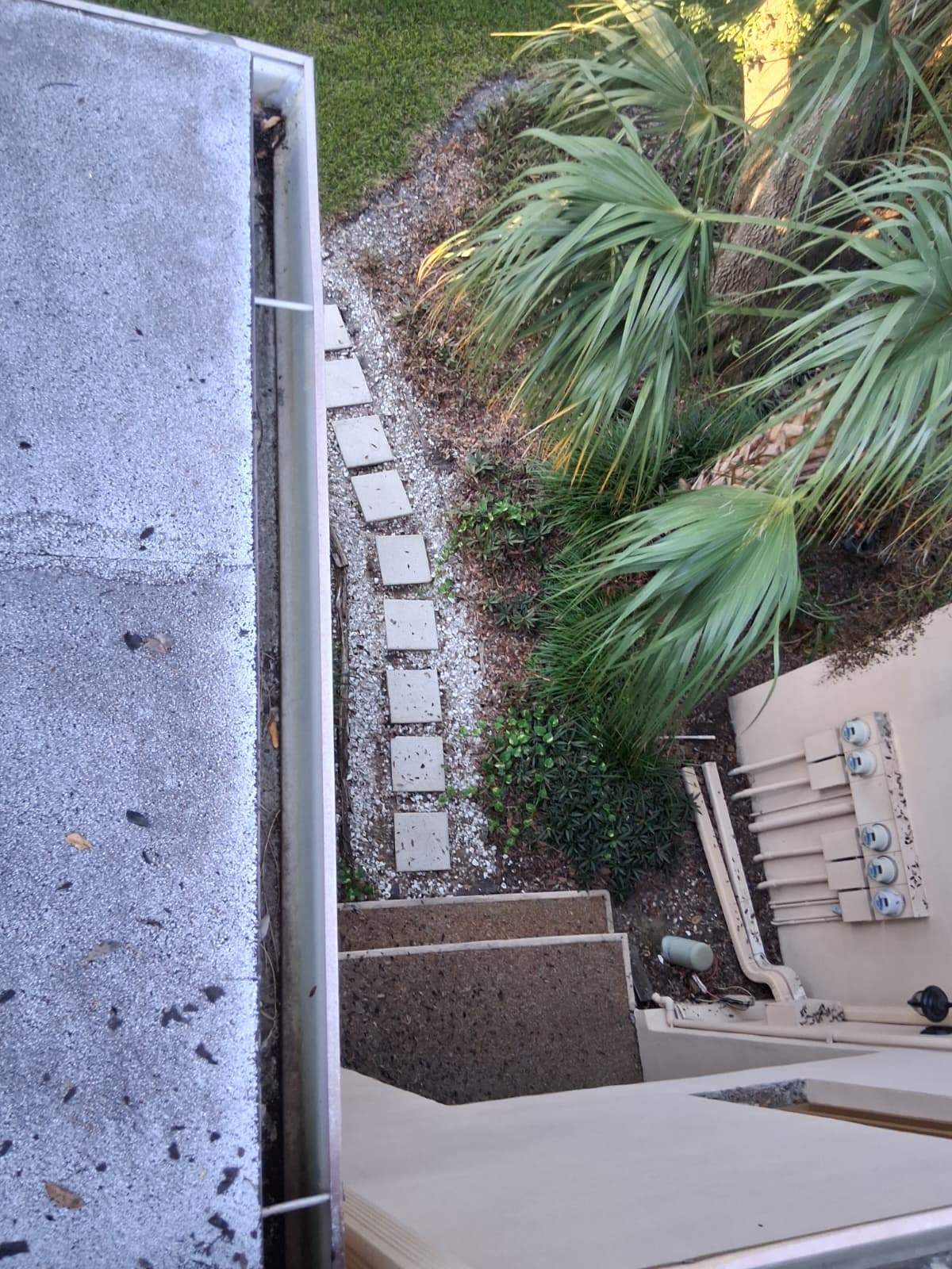 Gutter Cleaning Service in Sarasota FL by Gutter Professors