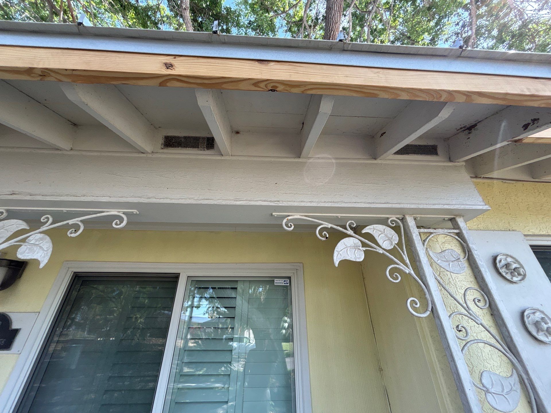 Soffit and Fascia Installation in Sarasota FL by Gutter Professors
