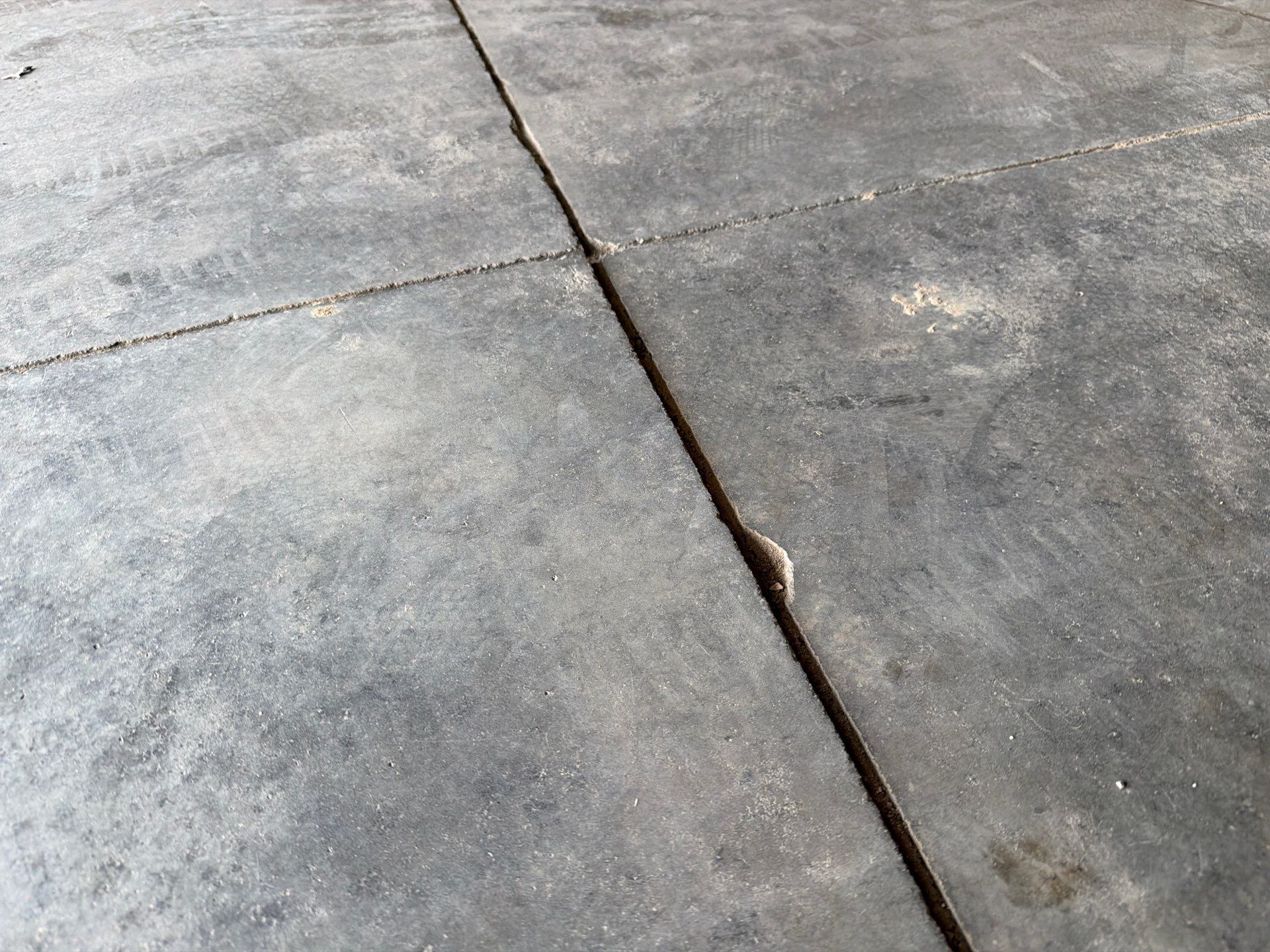 Garage Floor Coating in Tea, South Dakota by Select Painting, Coatings & Garage Cabinets