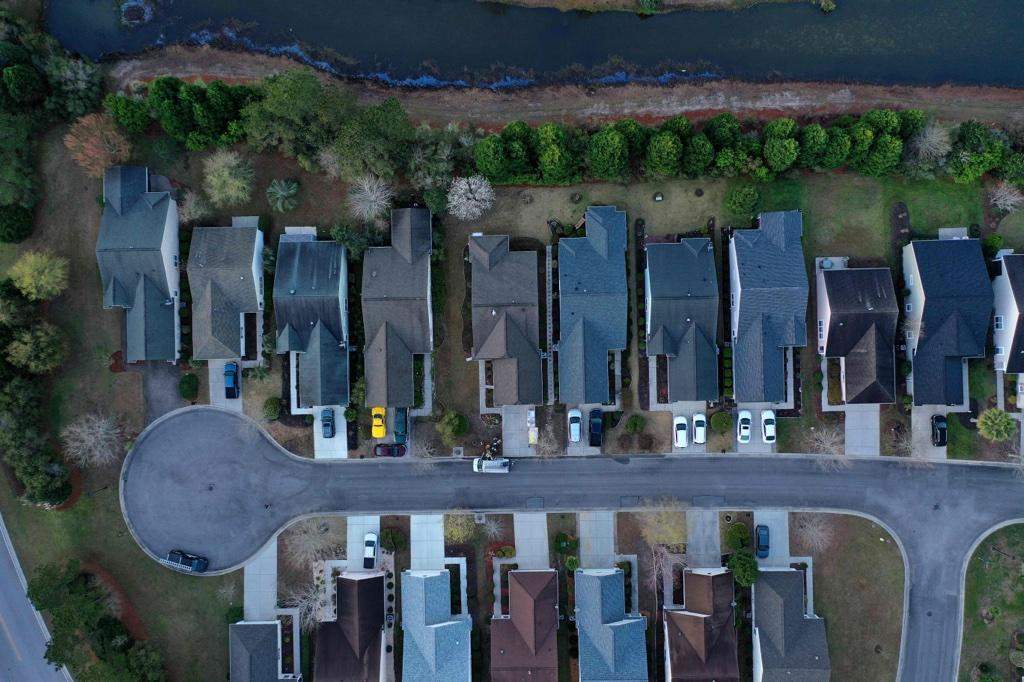 Residential Roofing Installation using Owens Corning® Oakridge Tru-Def Desert Tan by Indigo State Roofing