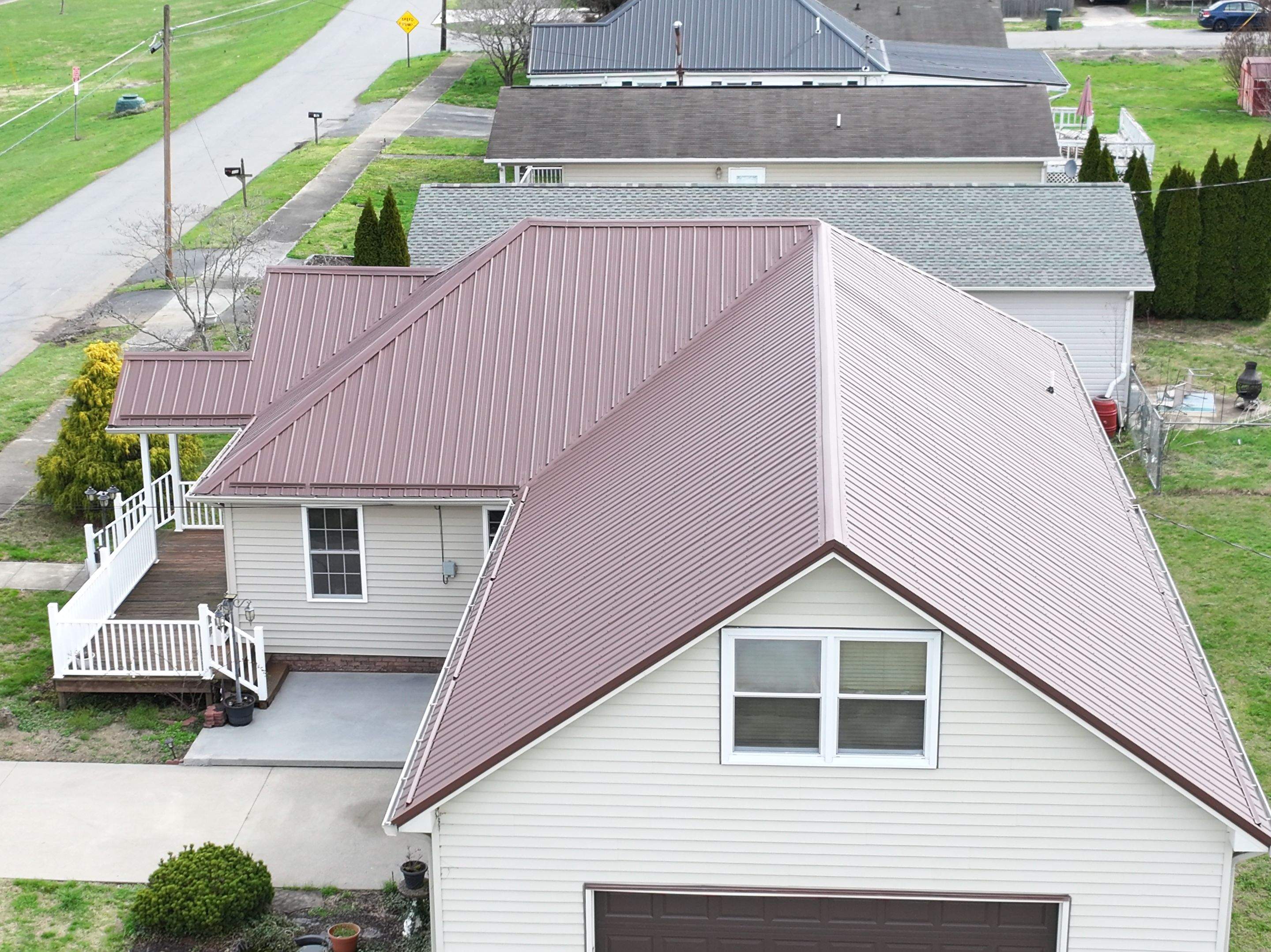 Carr Residence by Omnia Roofing