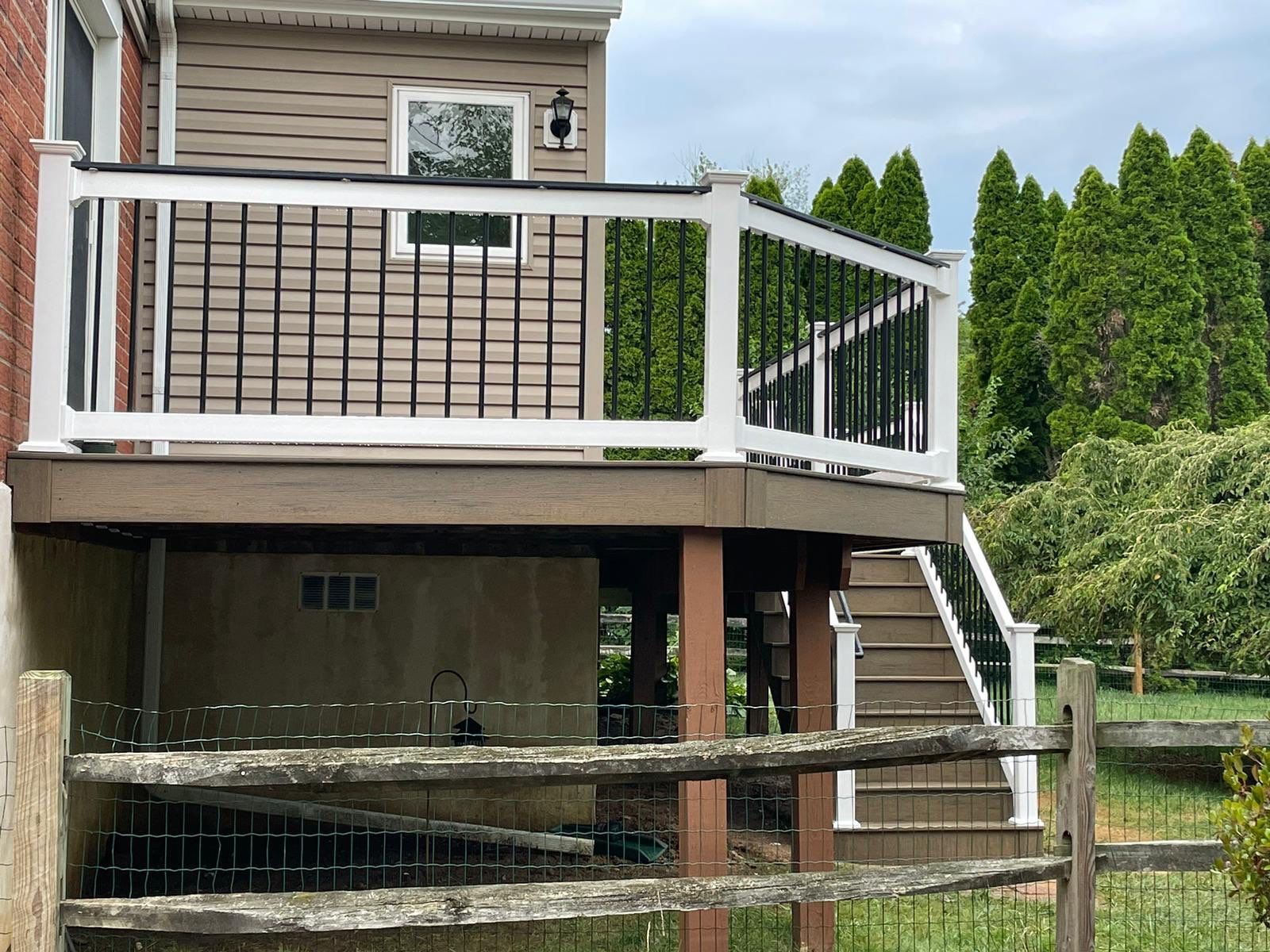 Deck Resurface using Deckorators Vista decking - color Dunnewood by deck guardian