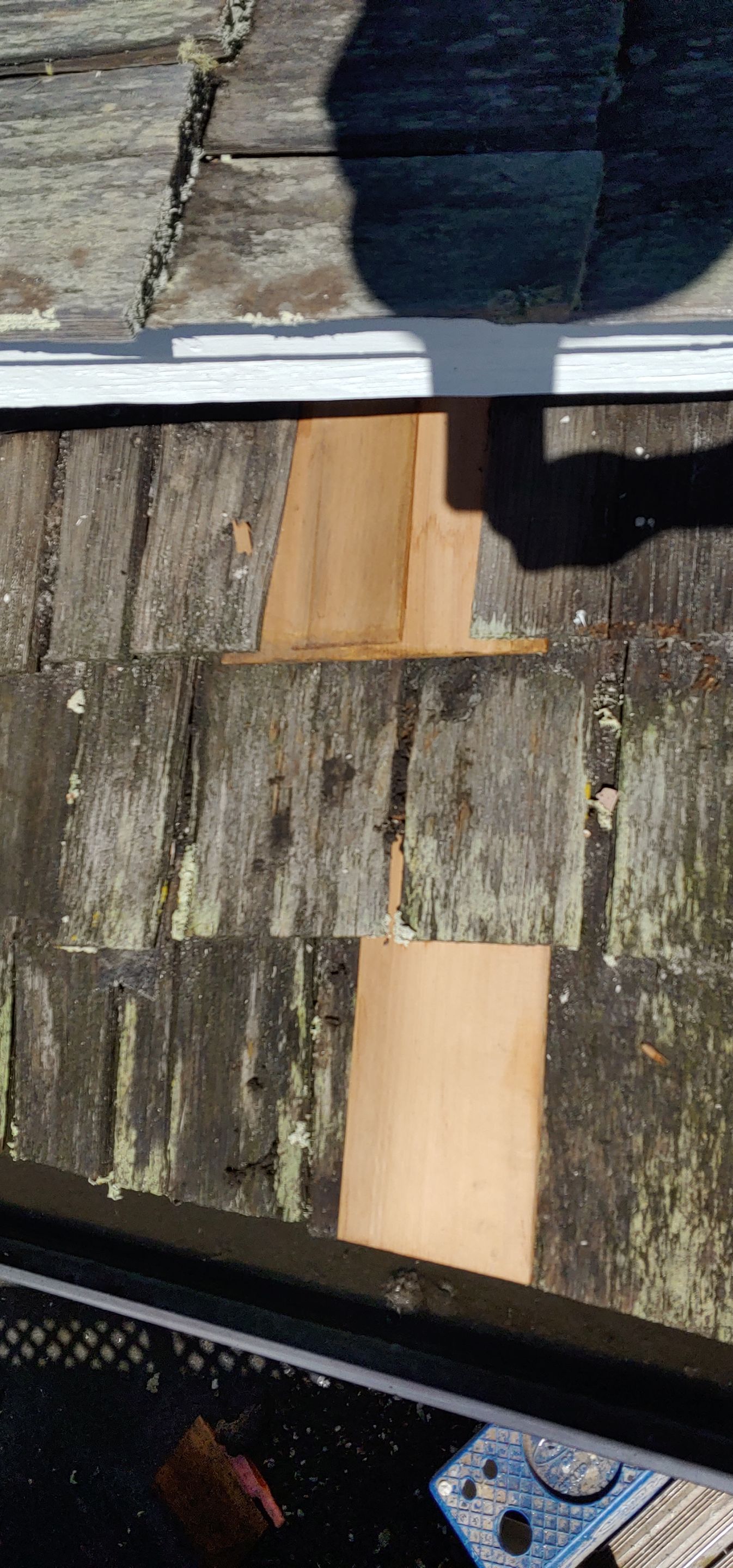 Refurbish and repair shake roof to get ready to sell by Straight Edge Roofing Inc