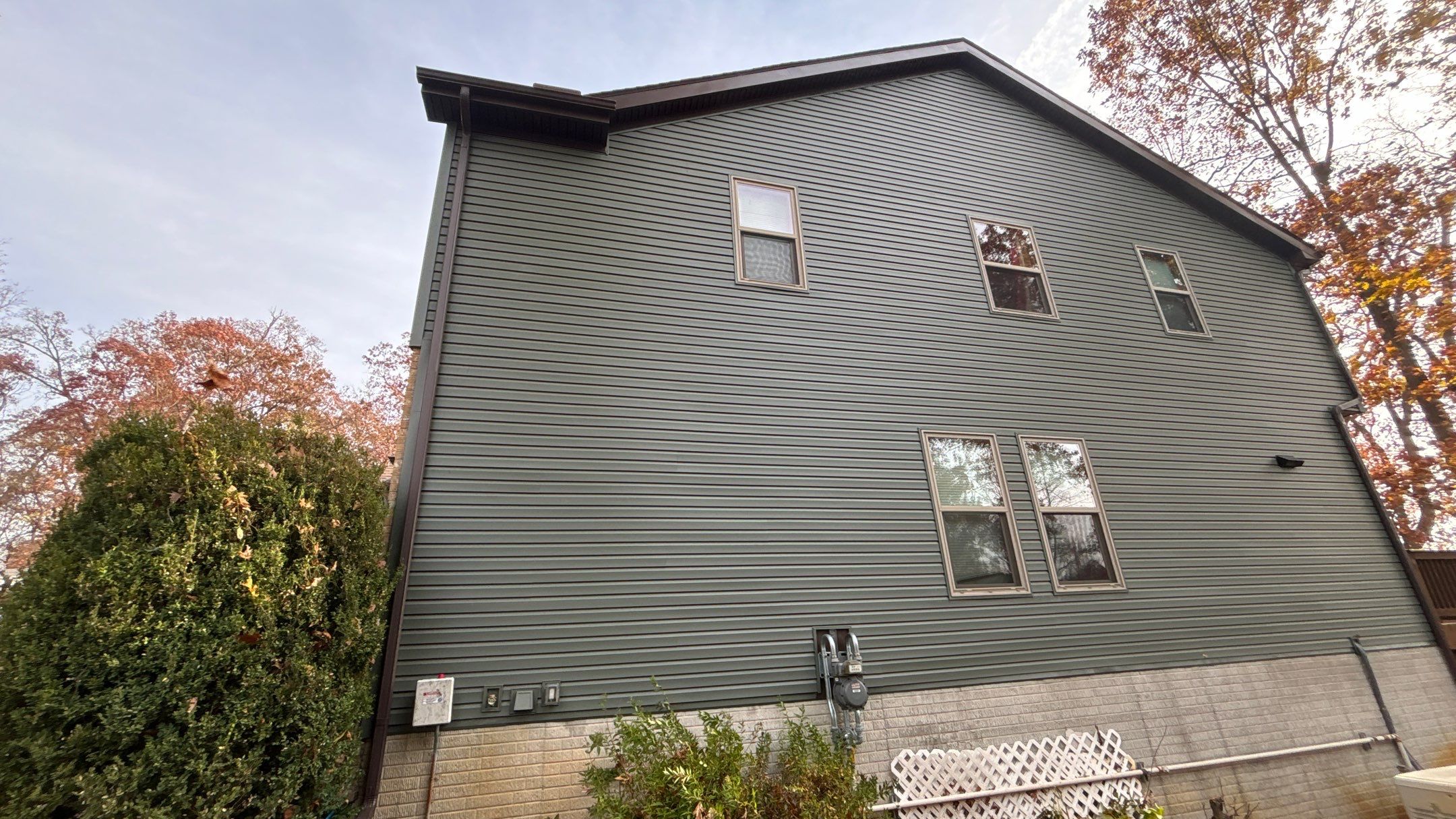 Siding Replacement using Alside Odyssey D4" by 180 Contractors