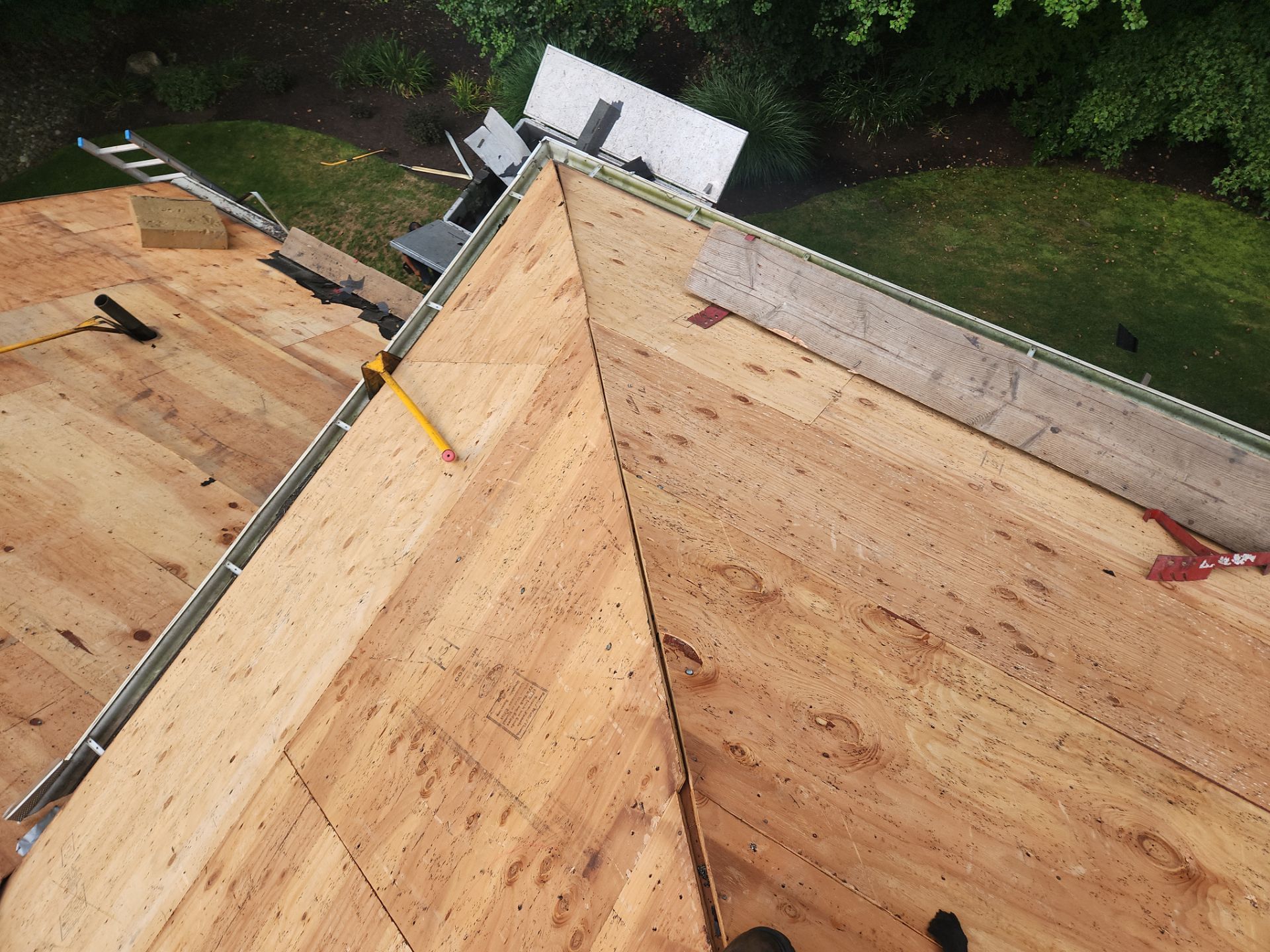 Residential Roofing Installation using Owens Corning TruDefinition Duration - Estate Gray by A Plus Exterior