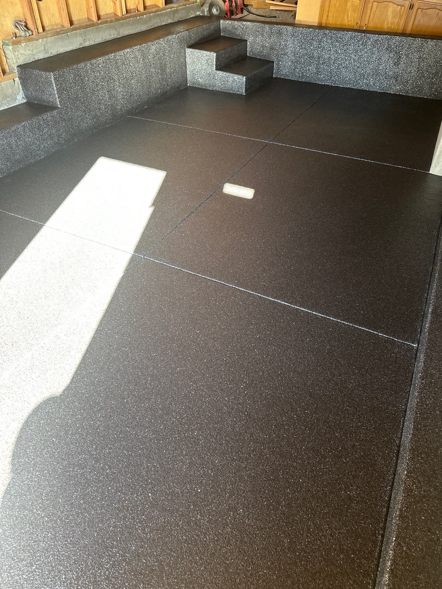 Carbon Chip Polyurea Floor Coating for Paso Robles Basement by MGP Coatings