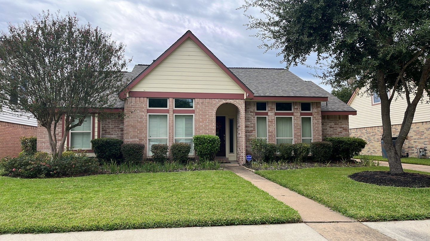 Residential Roofing Installation using Owen's Corning Duration (Lifetime) Shingles by Roof Repair Services LLC