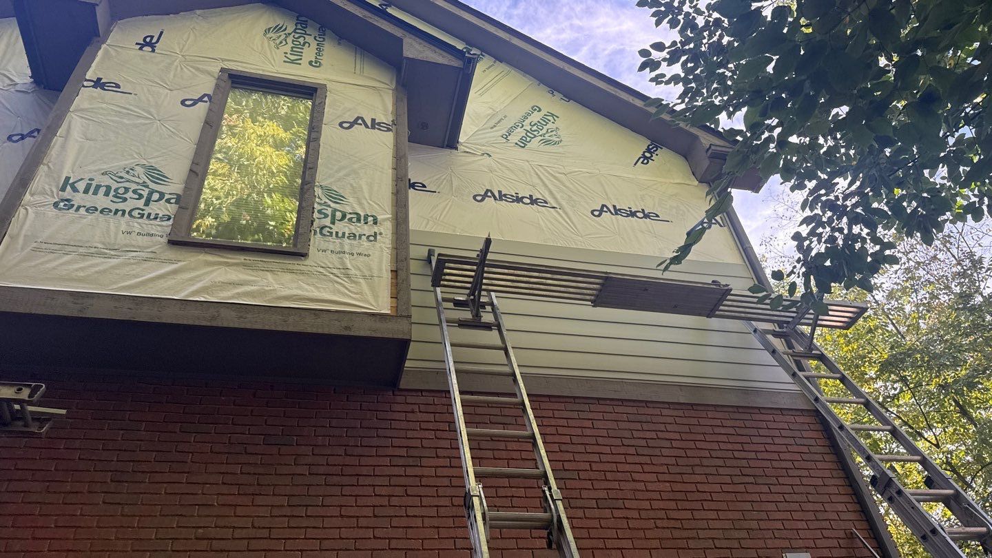 Siding Replacement using Alside S7 Cedar Mill Grain Cape Cod Grey by 180 Contractors