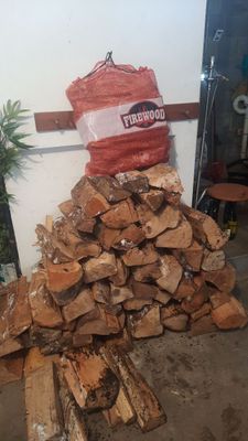 Firewood Delivery  using Seasoned Firewood
