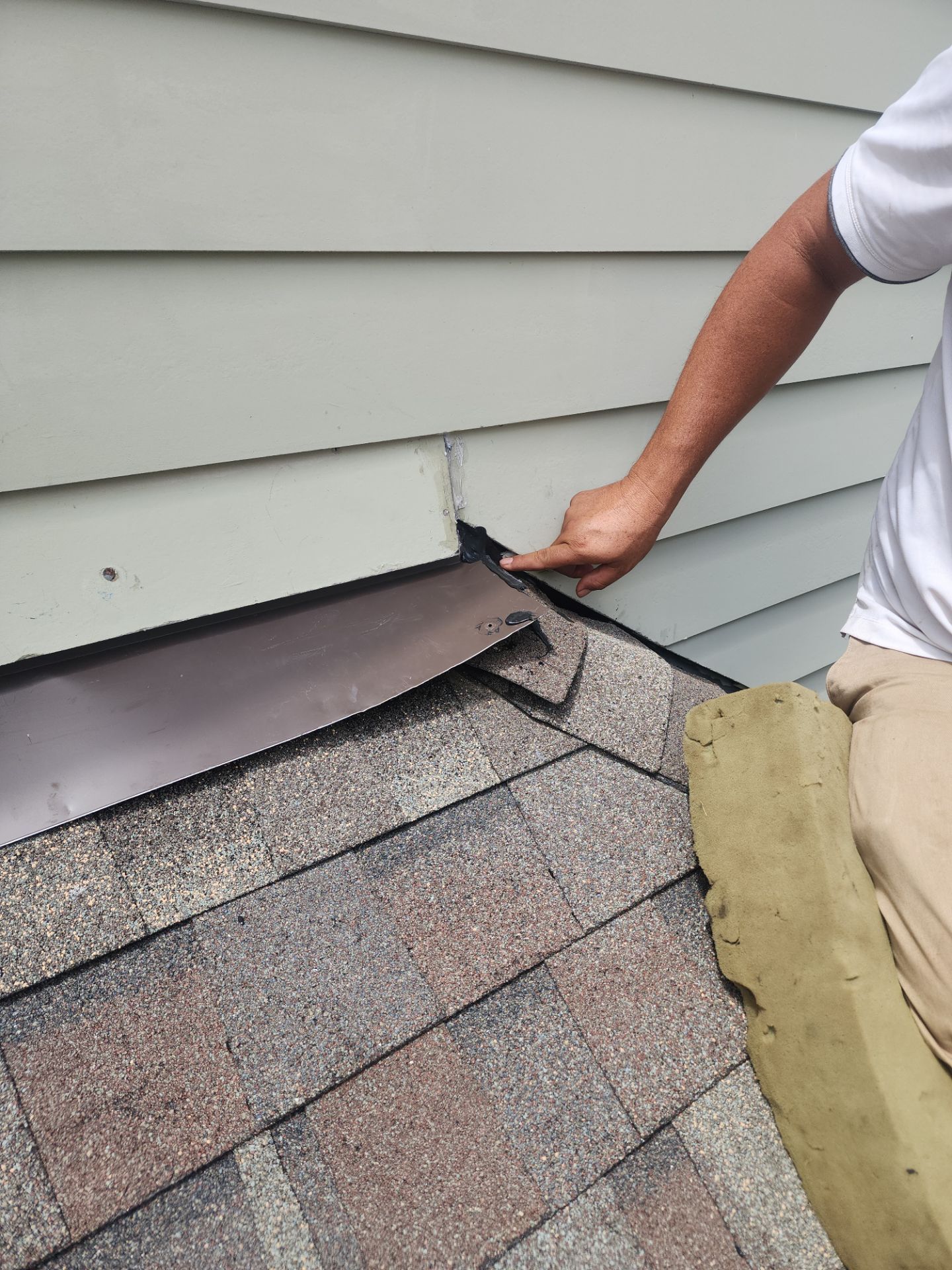 Flashing and siding repair by Indigo State Roofing