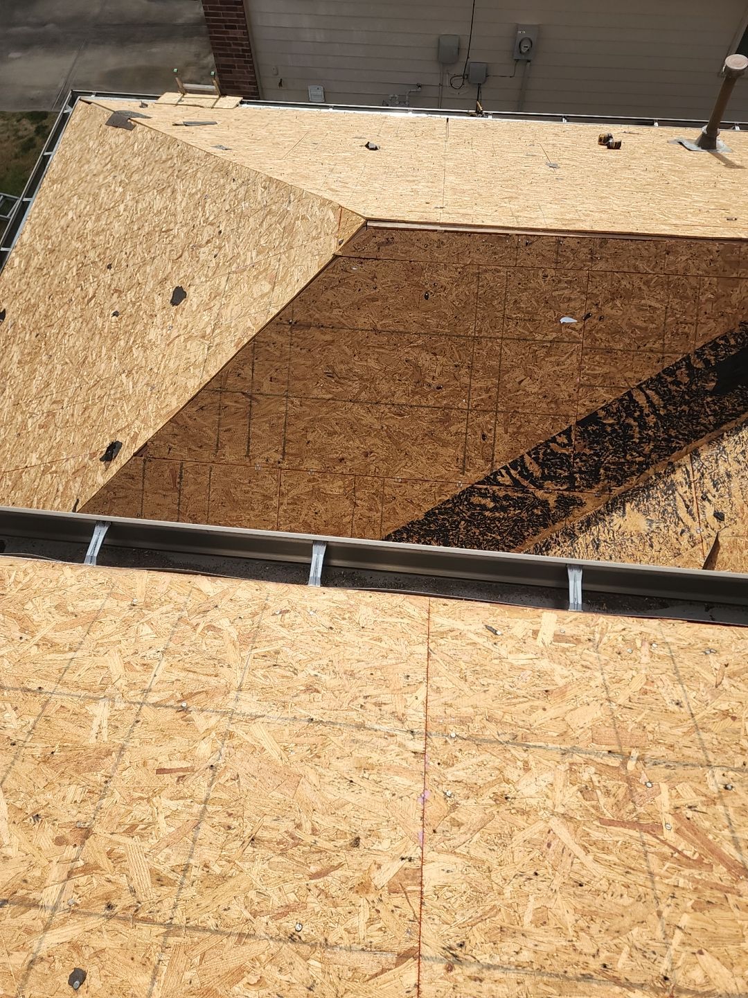 Residential Roofing Installation using Owen's Corning Duration (Lifetime) Shingles by Roof Repair Company
