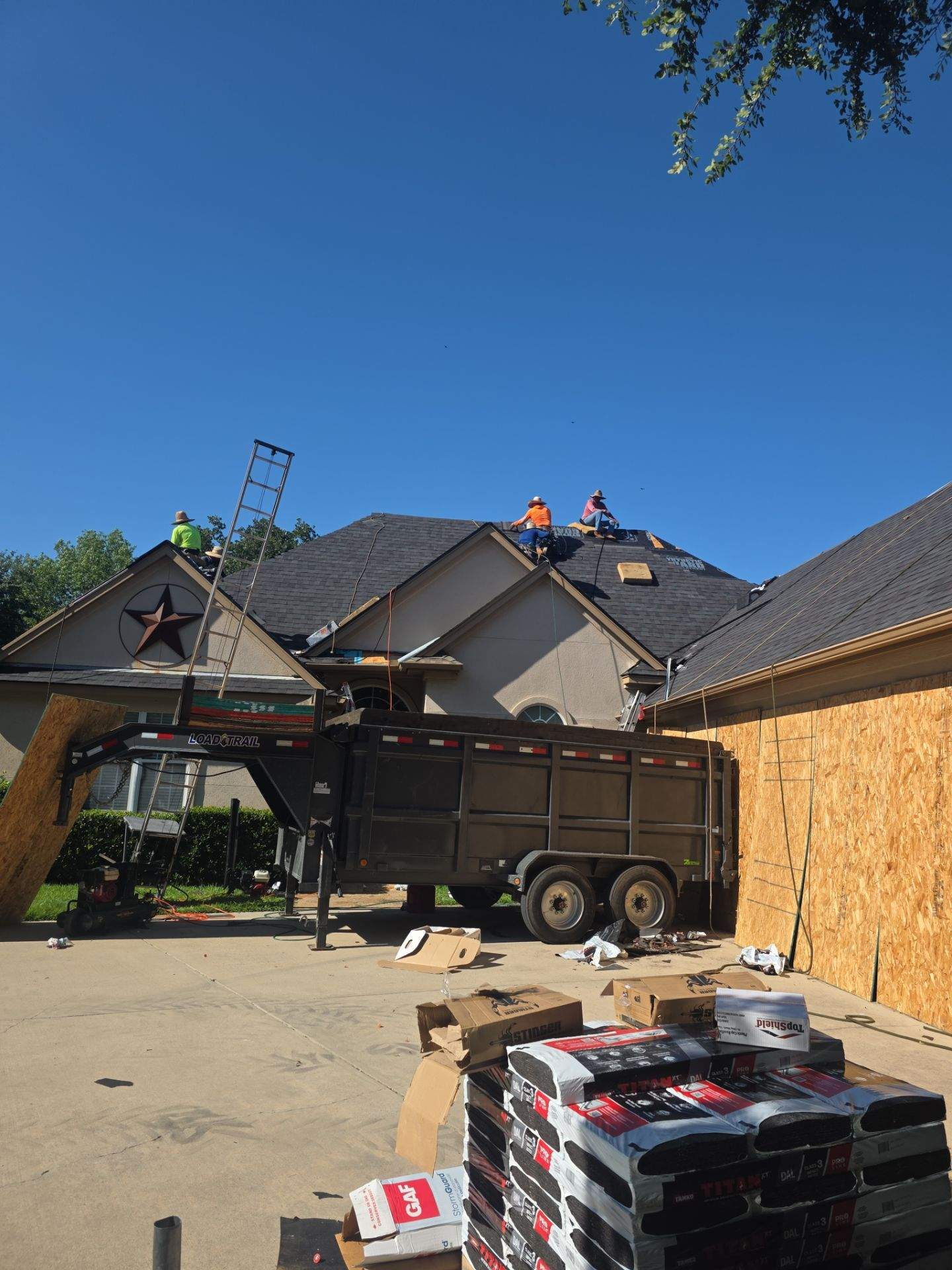 Residential Roof Replacement Using Tamko Titan Shingles in Runaway Bay by Armor Roofing | Exteriors