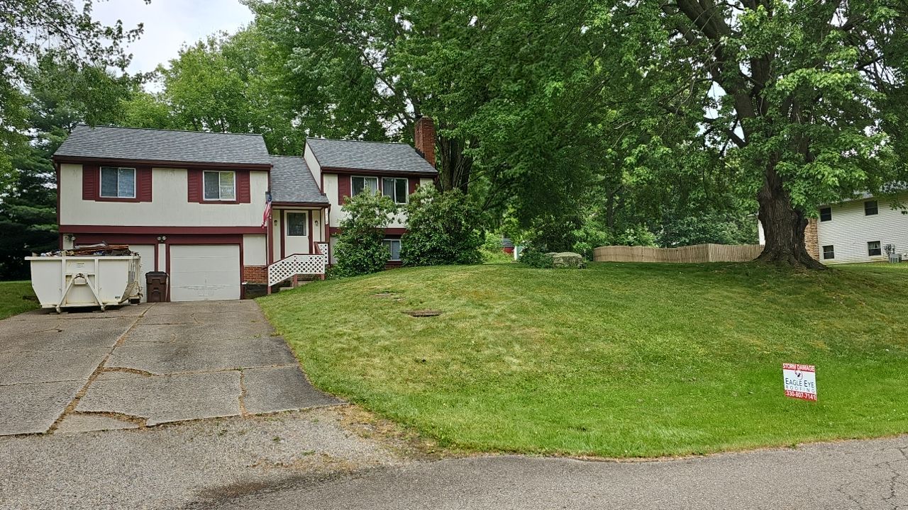 ATLAS PINNACLE HP W/SCOTCHGARD COLOR: SUMMER STORM  by Eagle Eye Roofing