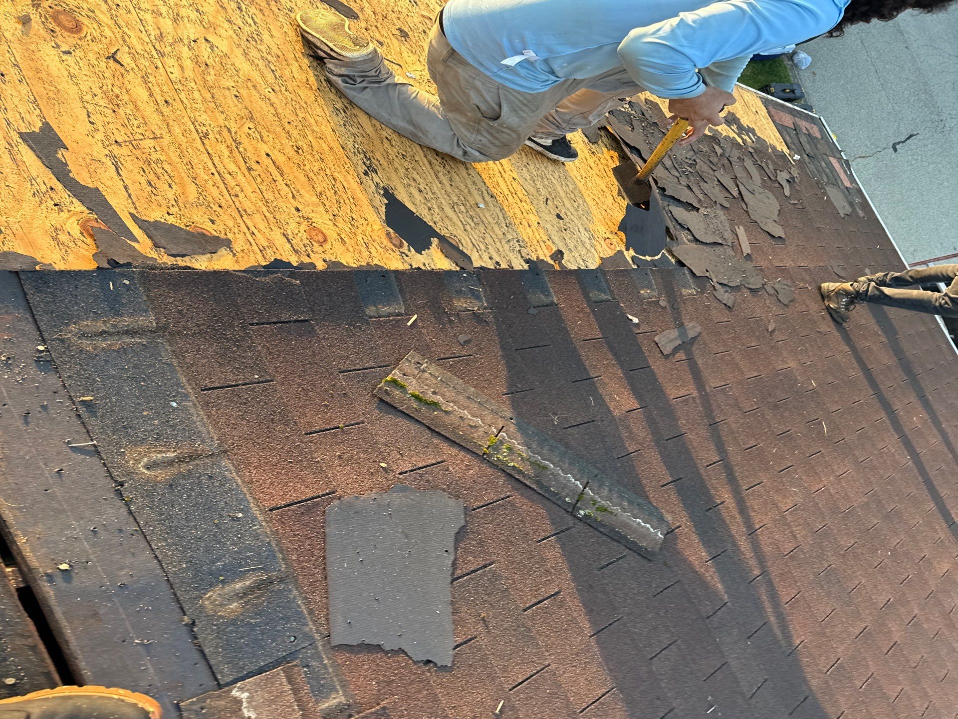 Residential Roofing Installation using GAF HDZ SHINGLES by La Bendicion Contruction Llc