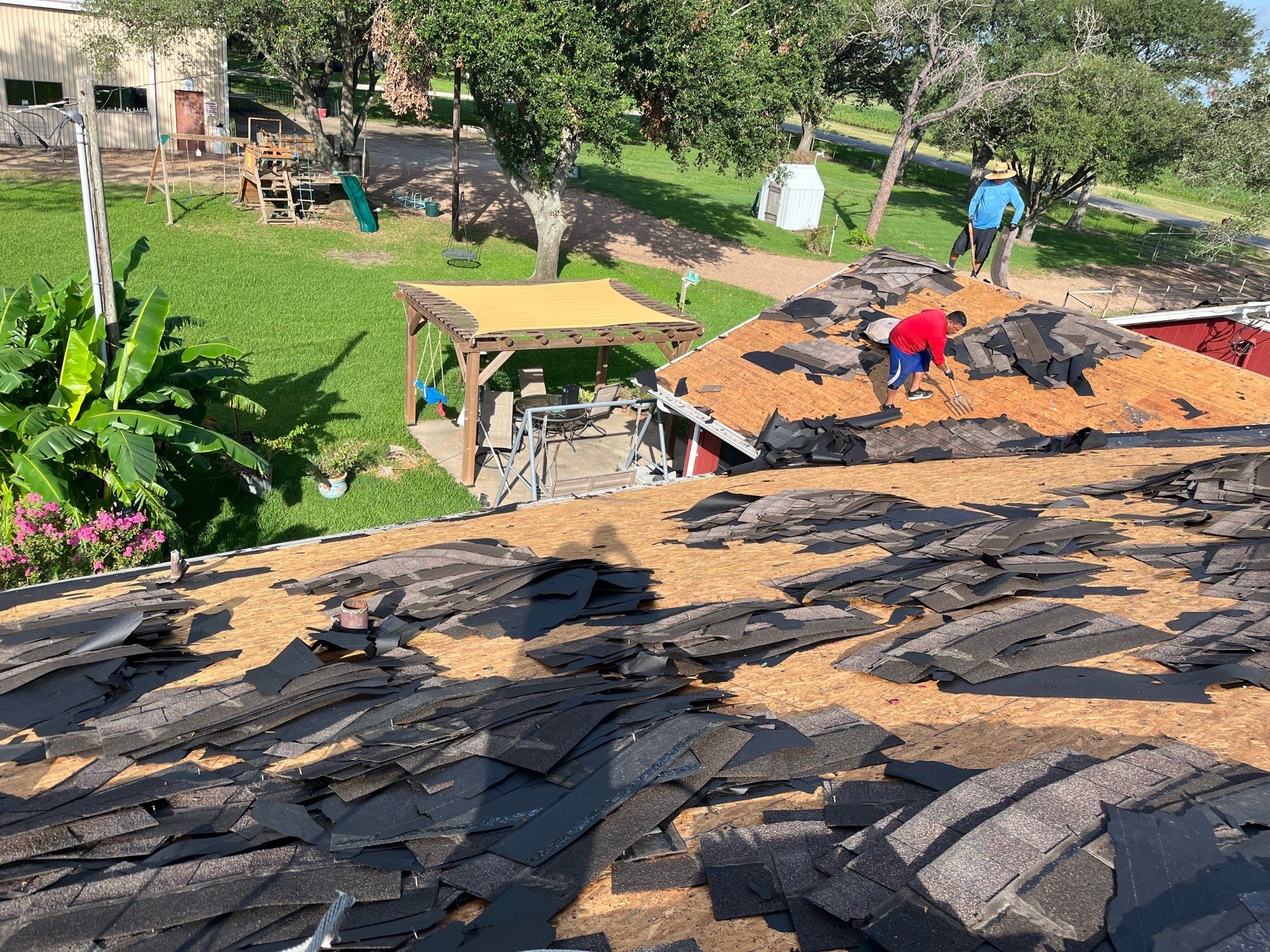 Residential Roofing Installation using Owen's Corning Duration (Lifetime) Shingles by Roof Repair Company